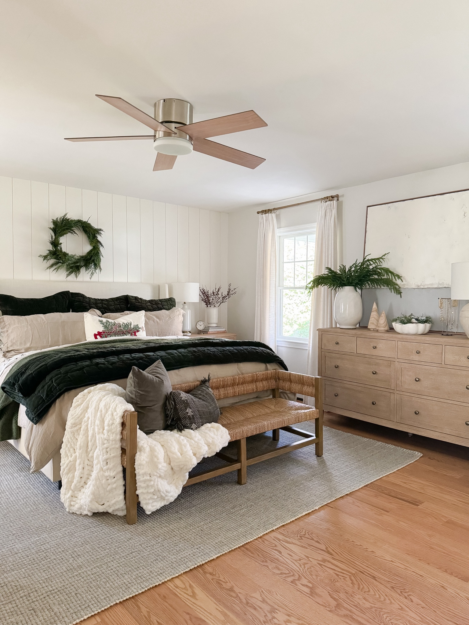 Modern Bedroom Design  holiday Coastal bedroom

Home design  Christmas Modern home  Home decor  Bedroom design  Bedroom inspo  Bedroom finds  Bed Decor  Bedsheets  

#LTKSaleAlert #LTKHoliday #LTKHome