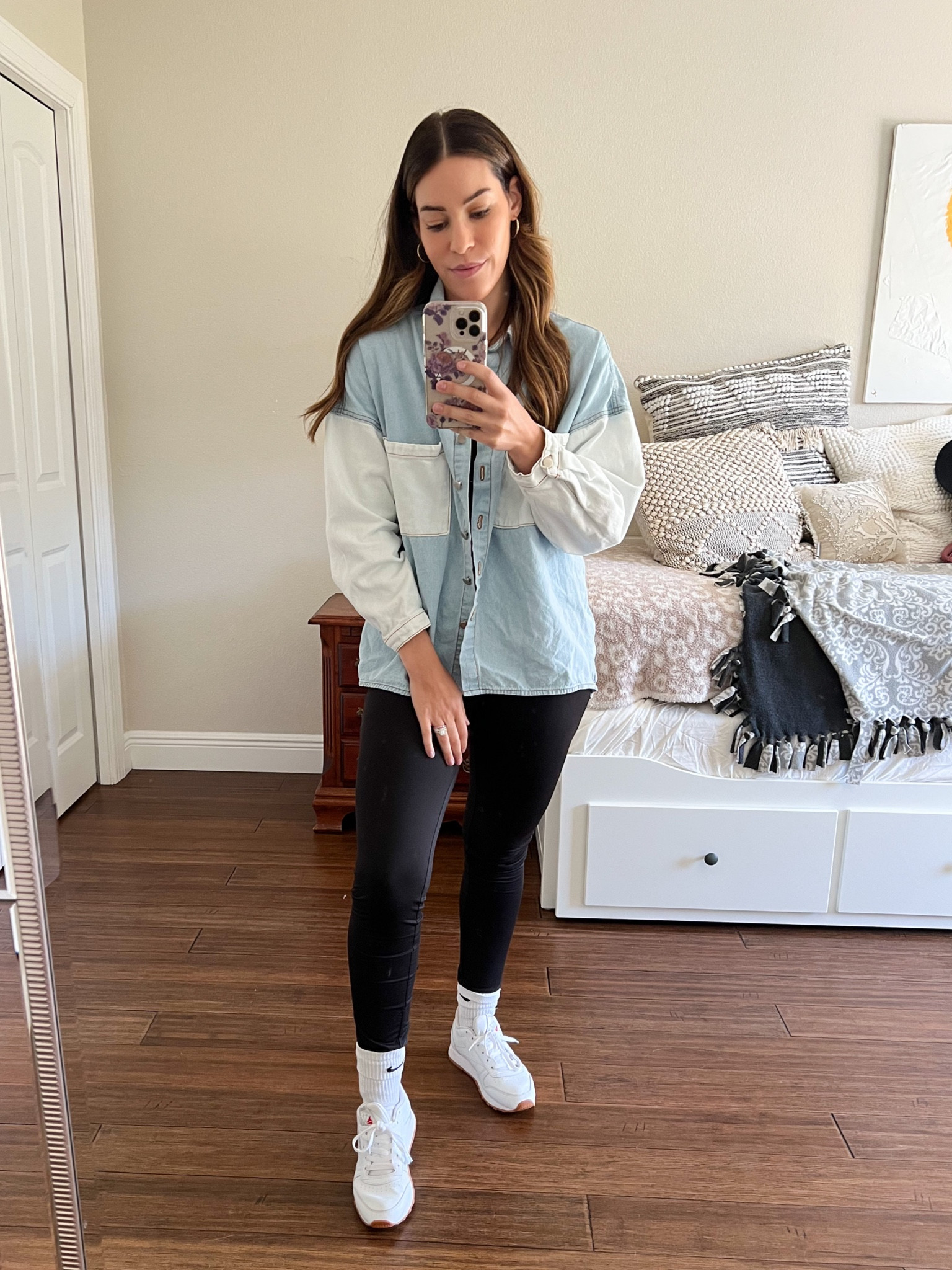 Didn’t love this specific bodysuit jumper for my body type but could work for others! It’s extremely comfortable just too long for me and not tight enough. I ordered a small and am 5’5 for reference. Also linking more expensive but better quality bodysuit jumpers!

#amazon #unitard #bodysuit #jumper #bodysuitjumper #fallfit #cozyfit 
