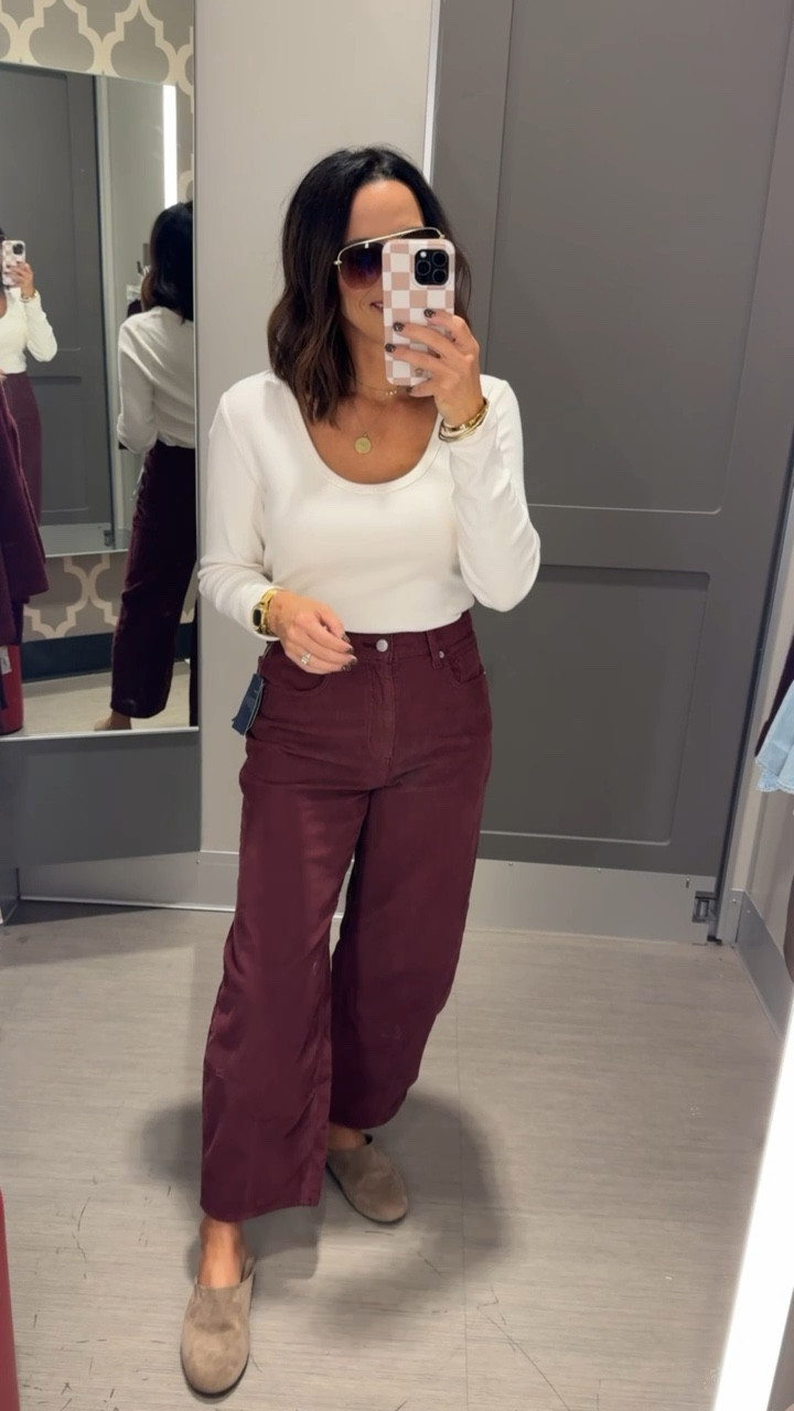 An easy look that’s put together and works great for SO much!
I reach for this one when I don’t know what to wear but want to look effortlessly stylish.

Elevated casual, casual outfit, fall fashion, daytime look, Target style, VintagePickin




#LTKSeasonal #LTKPetite #LTKStyleTip