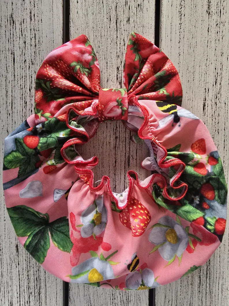 Strawberry Bow Dog Snood: Long Ear Protection, Cavalier King Charles Spaniel - Etsy | Etsy (Global)