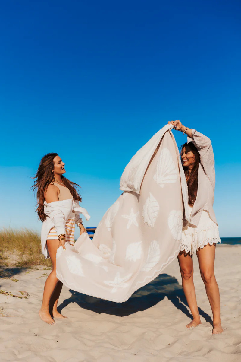 Neutral Seashell Blanket | Shop Staykation