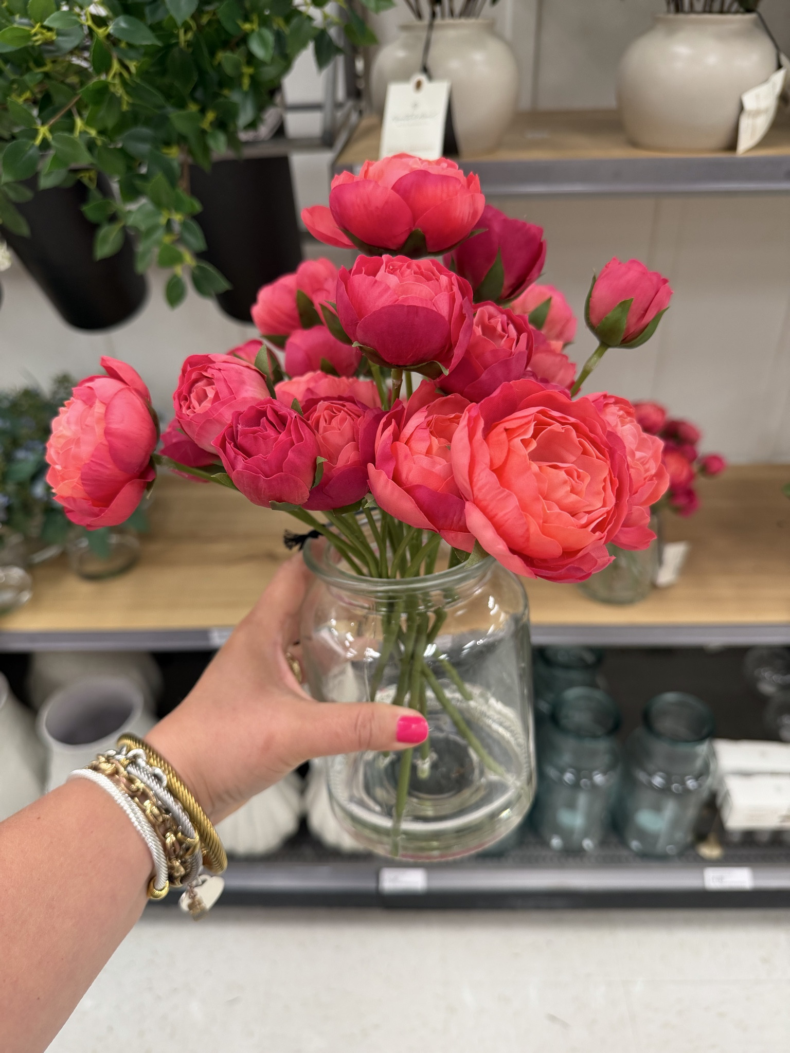 STOP IT TARGET!!! Killin it with this faux floral arrangement! They look so realistic! 

 

#LTKHome