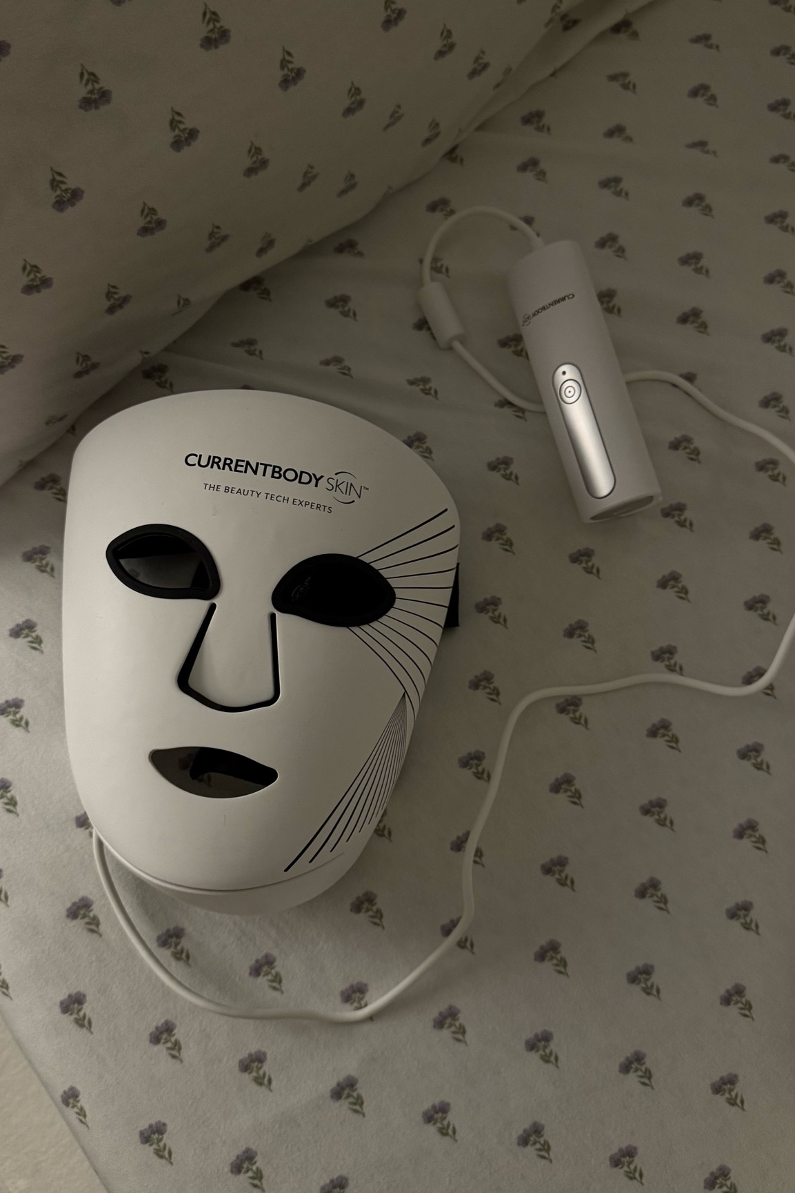 Red light therapy mask for skin! 

#LTKBeauty #LTKGiftGuide #LTKActive