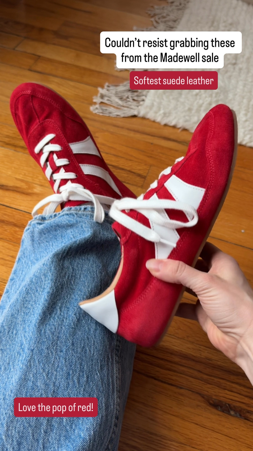Madewell 25% off sale
Had to grab these cherry red leather sneakers size 37 so buttery soft and comfortable 


#LTKSaleAlert #LTKSpringSale #LTKActive