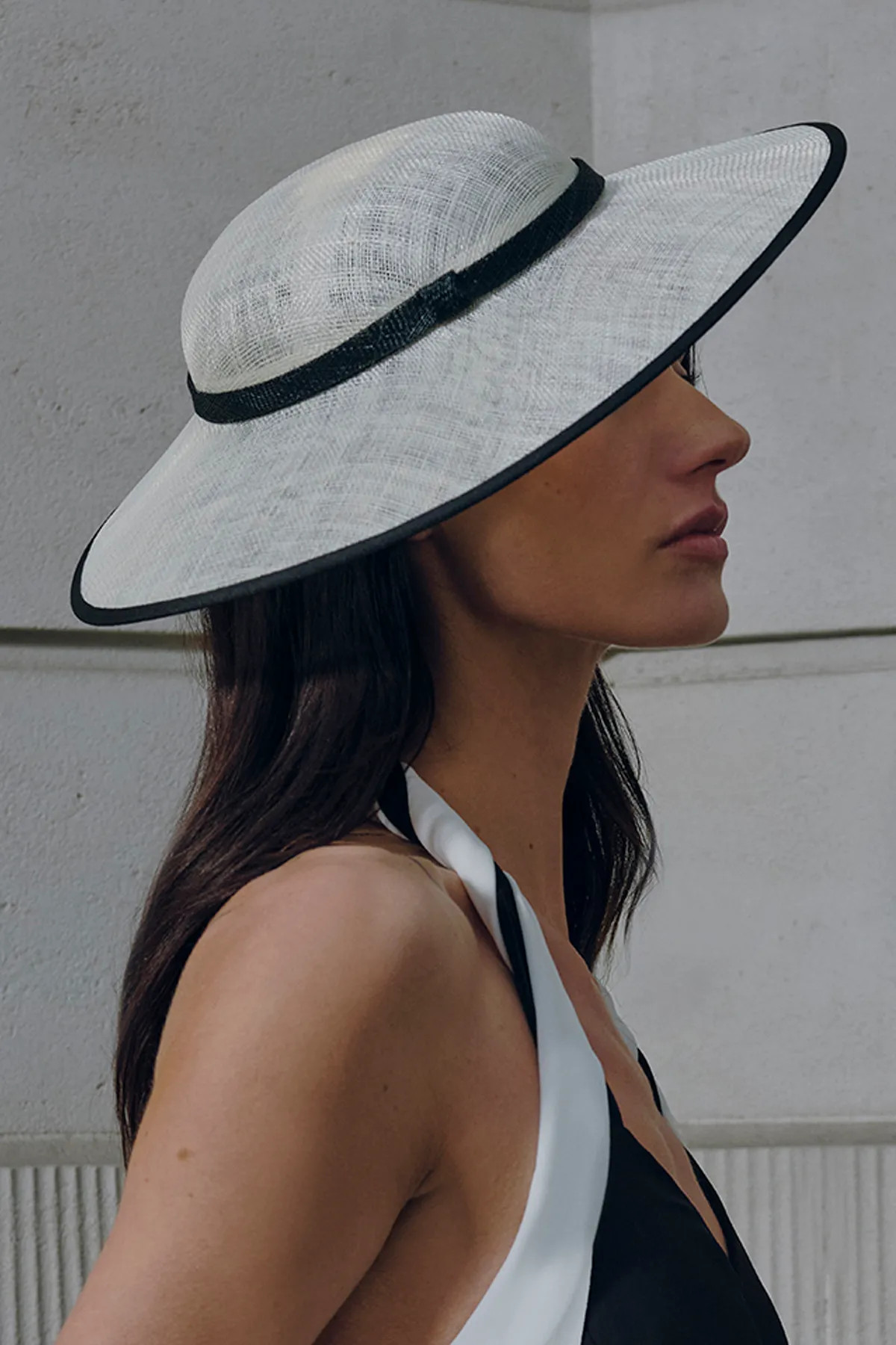 Ivory Grosgrain Trim Large Disc Fascinator | Karen Millen | Karen Millen