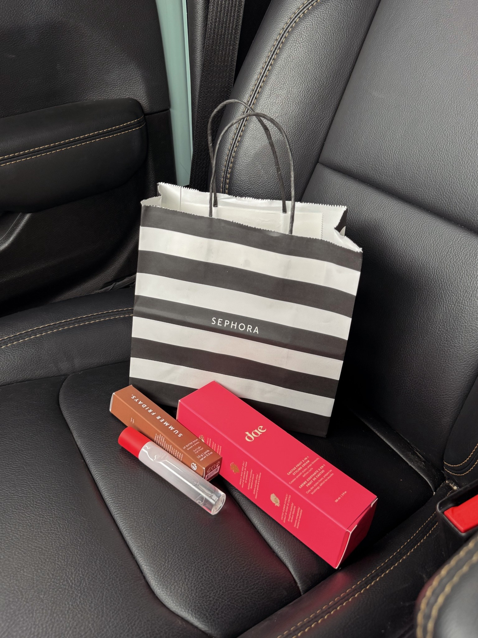 Restocked on my everyday favorites at Sephora x Kohls! 

Liner: anywhere caffeine 
Lip Balm: iced coffee

Save 10%/15%/20%  with code SPRINGSALE and 30% off ALL Sephora Collection with code SCSAVE.

@kohls @sephora #kohlspartner #sephoraatkohls 
