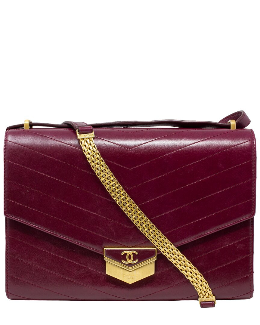 Chanel Limited Edition Burgundy Quilted Aged Calfskin Leather 2018 Paris-Hamburg Chevron Medal Large | Gilt
