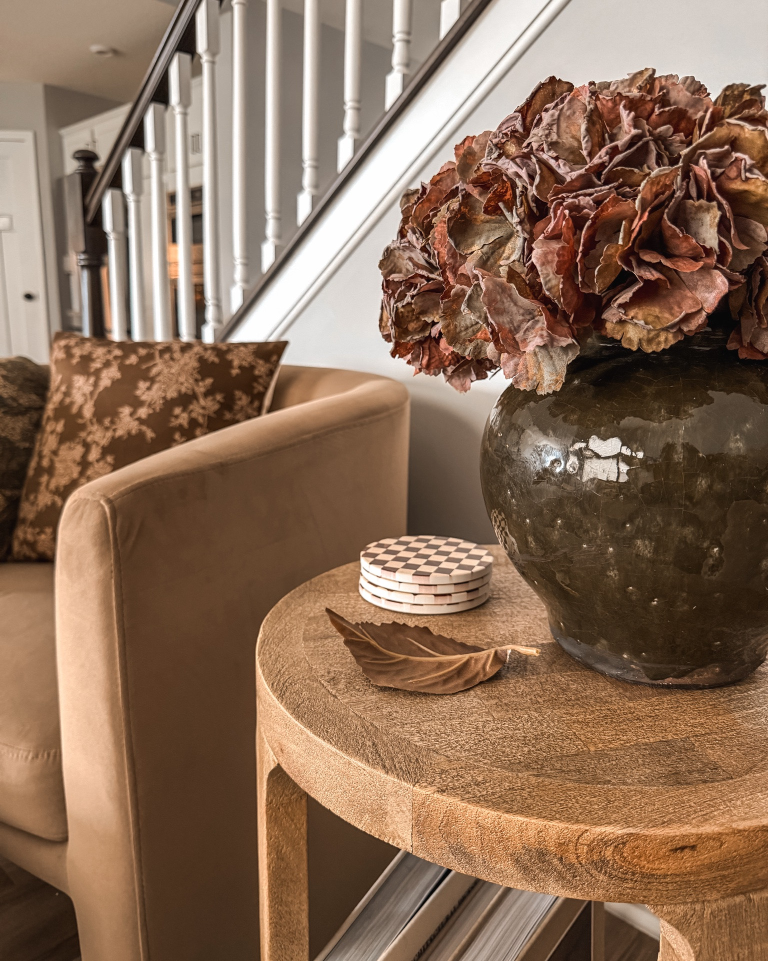 The green crackled vase & burgundy pillows are new & I love em!

Fall decor, fall styling, living room, home decor, home styling, accent chair, accent table, console styling, vase styling, moody decor, fall stems, neutral home

#LTKHome #LTKSeasonal