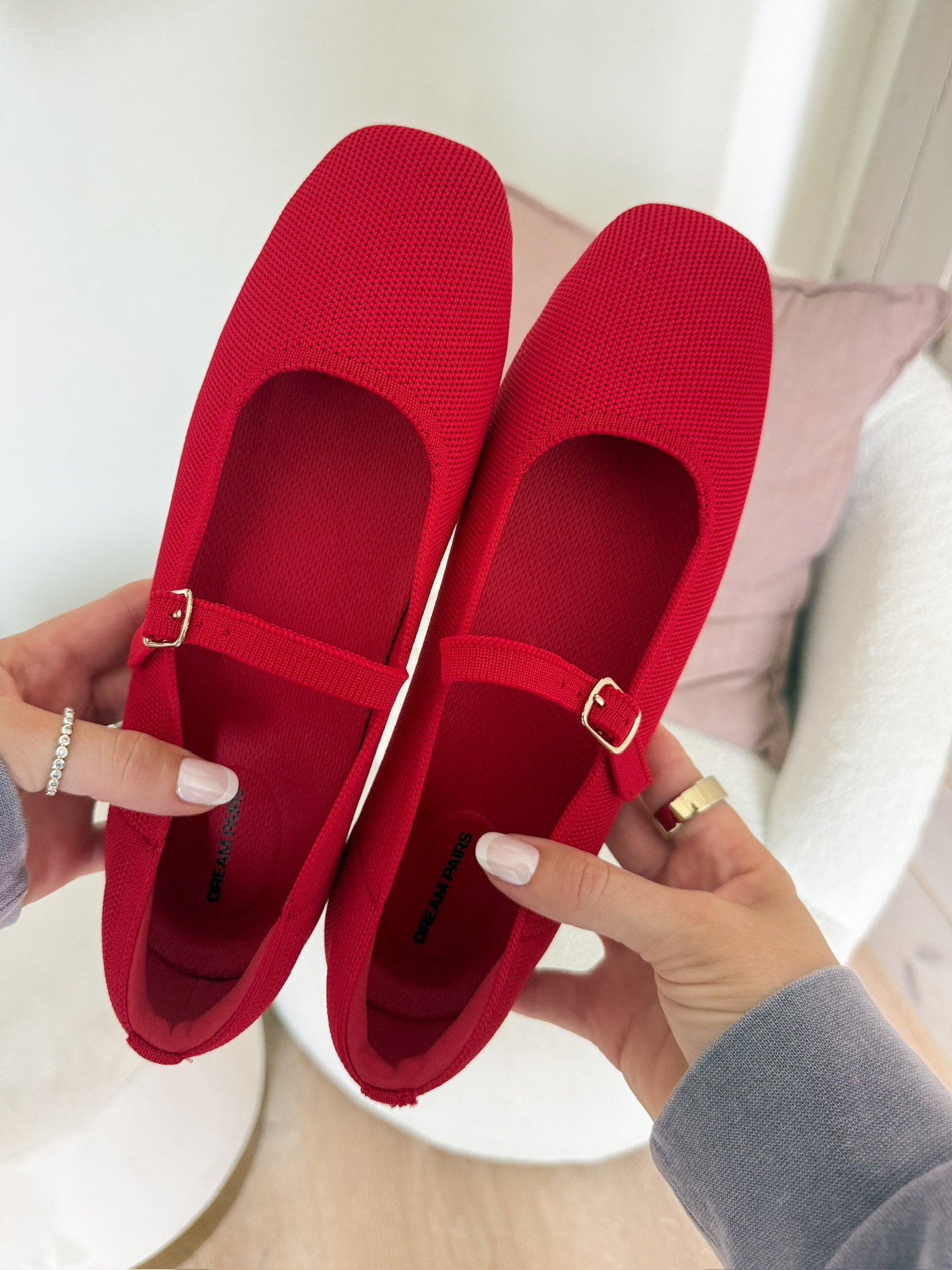 These red flats are so comfy and stylish. Perfect for every day wear! #workwearshoes #redflats
 

 #LTKdayinmylife #LTKSeasonal #LTKWorkwear
