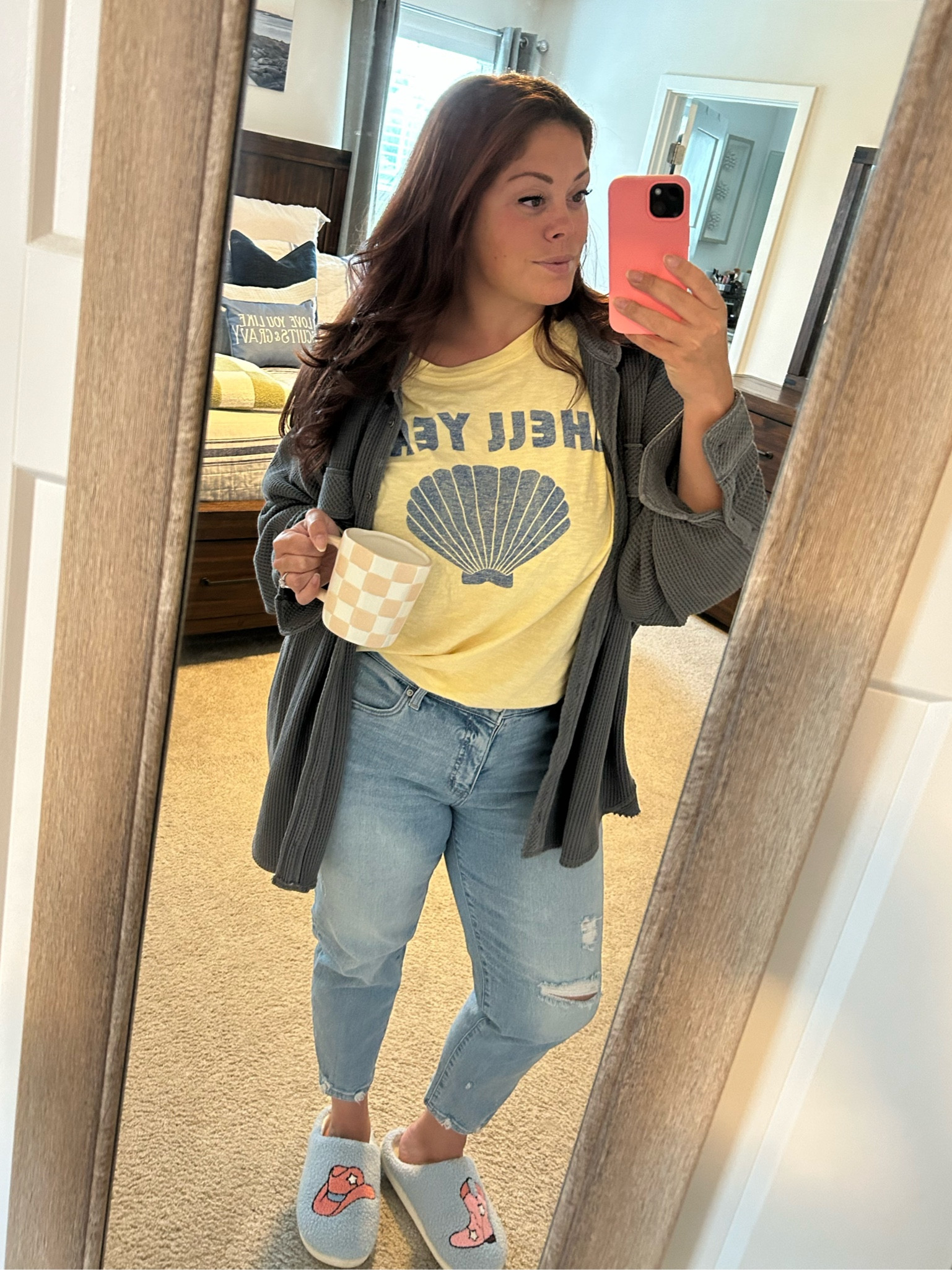 Shell Yeah! It’s almost Friday!! Going to be a rainy gloomy day here, so I went for comfort in this oversized tee + this lumberjane thermal is my GO-TO! I have it in a million colors. It is a perfect 3 season layering piece, can’t go wrong with it! #wfh #wfhstyle #aerie #walmart #timeandtru #transitionalstyle 

#LTKunder50 #LTKcurves #LTKunder100