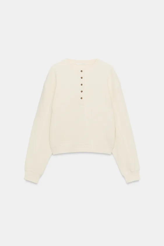 Model height: 178 cmJumper made from a cotton-spun fabric. Features a round neck and long sleeves... | Zara UK