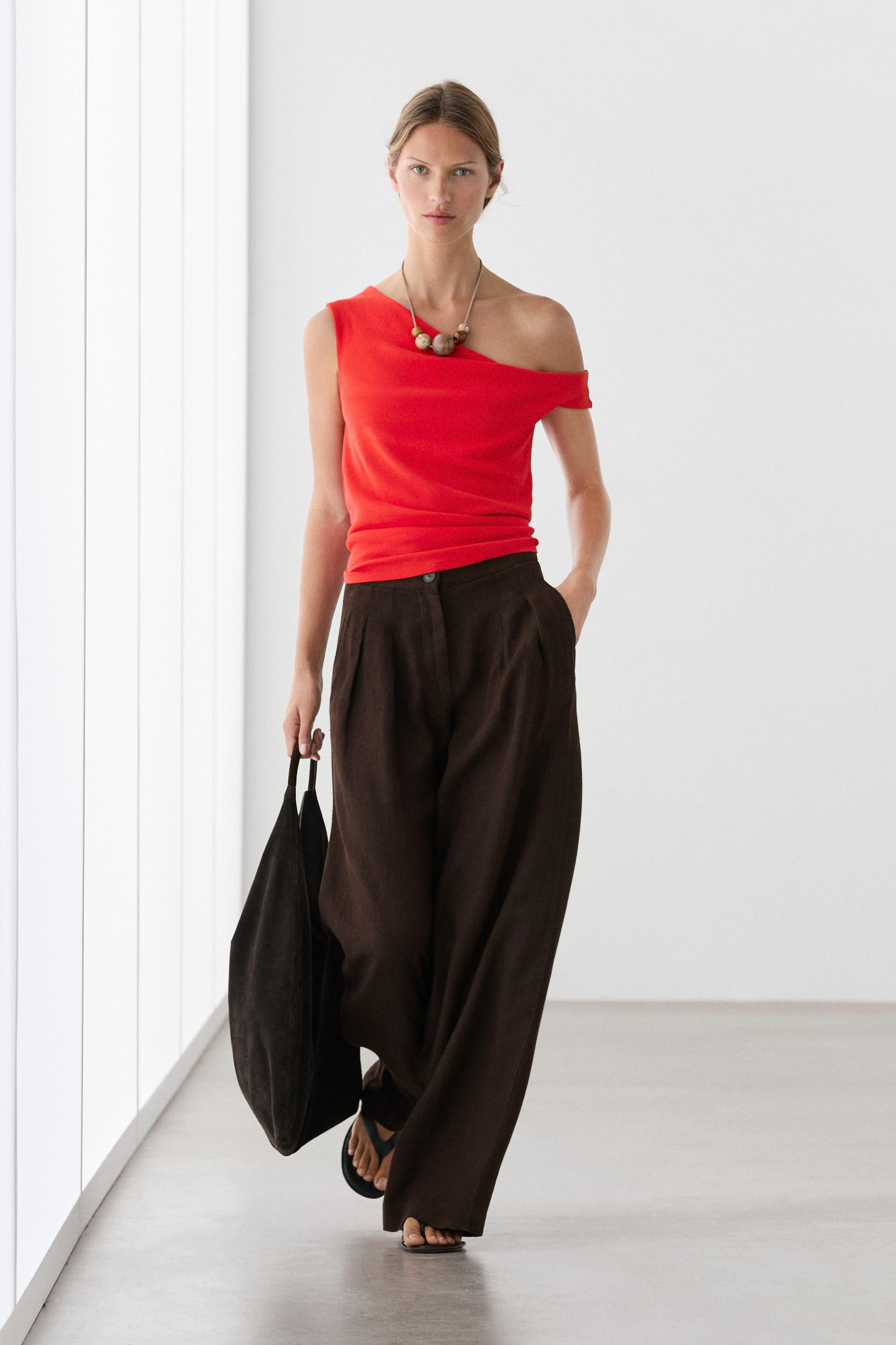 Asymmetric off-the-shoulder top | Massimo Dutti US