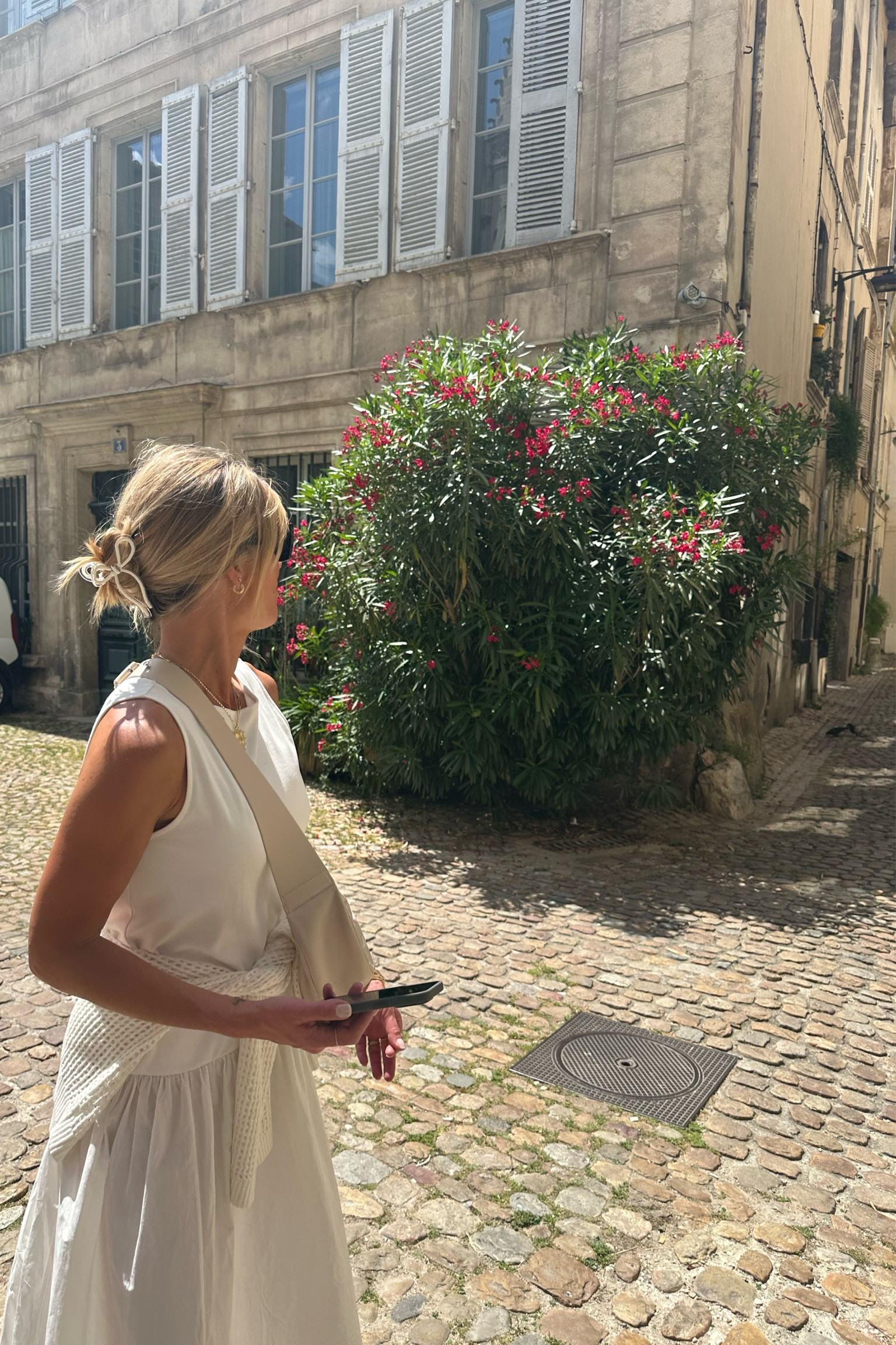 🤍 white on white w/ fun sneakers 

#LTKOver40 #LTKFindsUnder50 #LTKTravel