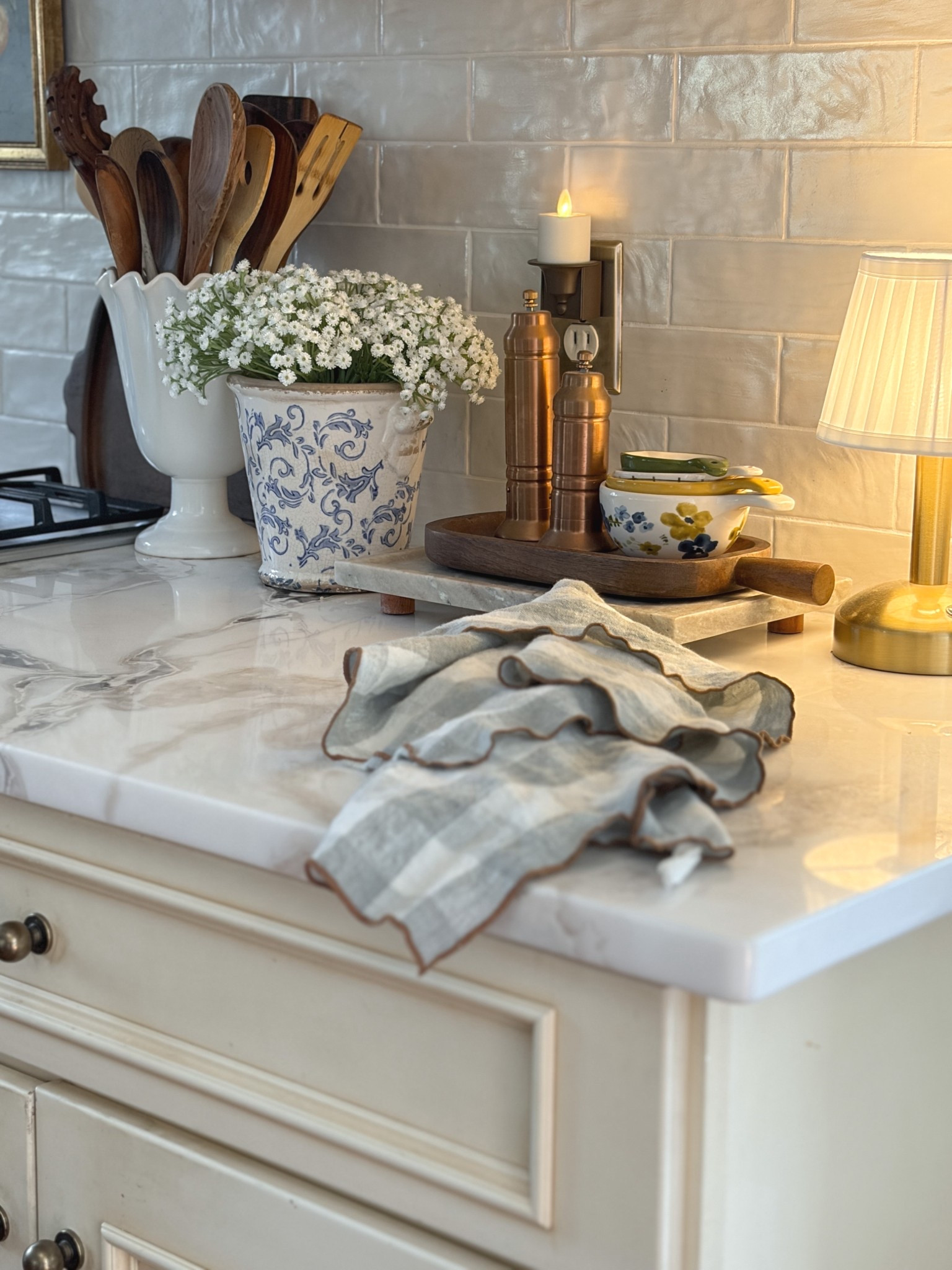 Updating my home for spring!

Spring decor, kitchen decor, spring ideas 

#LTKHome #LTKSaleAlert #LTKSeasonal