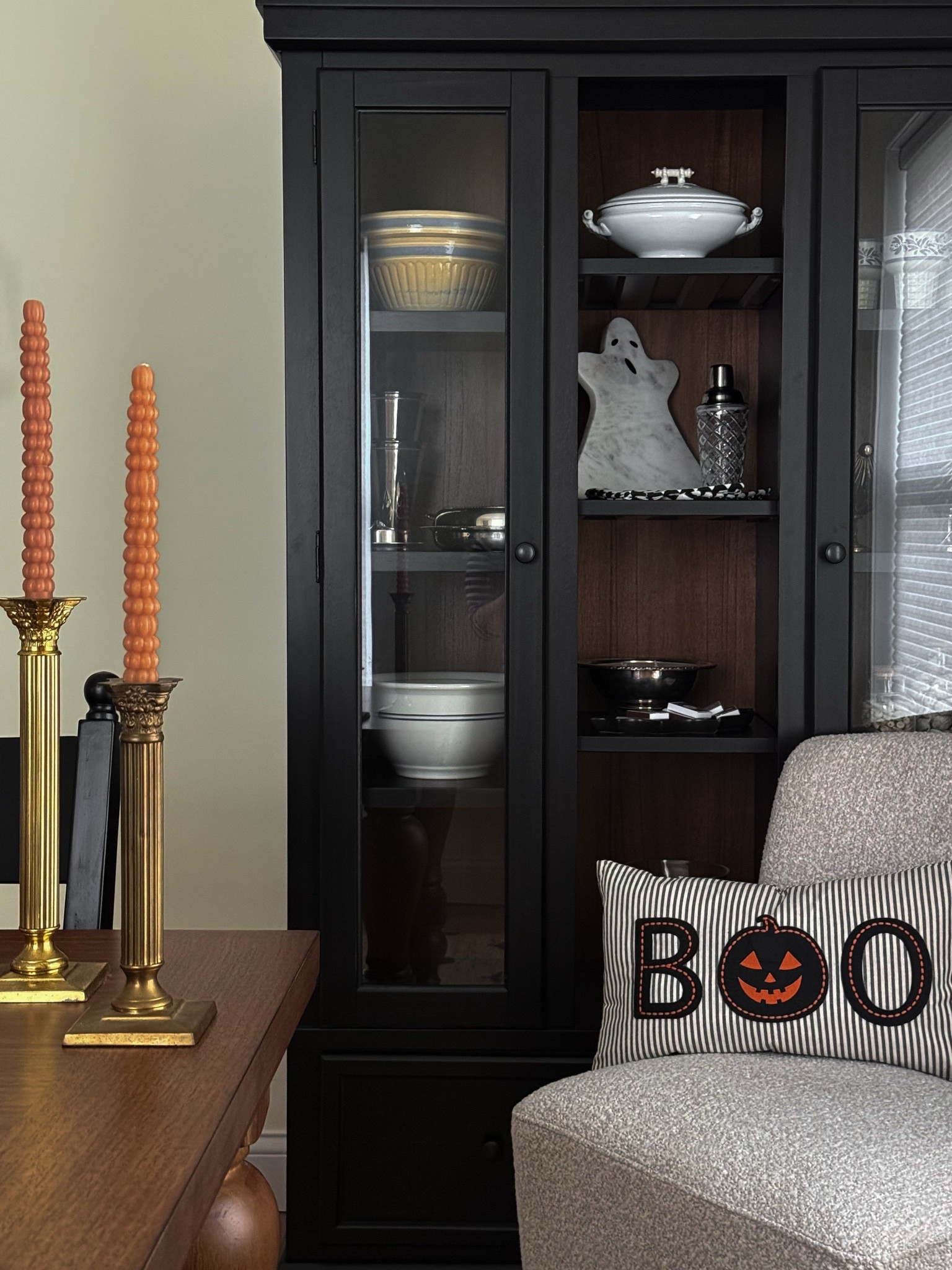 #ad Chic Halloween Finds from @Wayfair -  I just grabbed the cutest spooky fabulous items that will elevate your Halloween decor!  #wishyouwerehere #Halloween #Wayfair #WayfairPartner