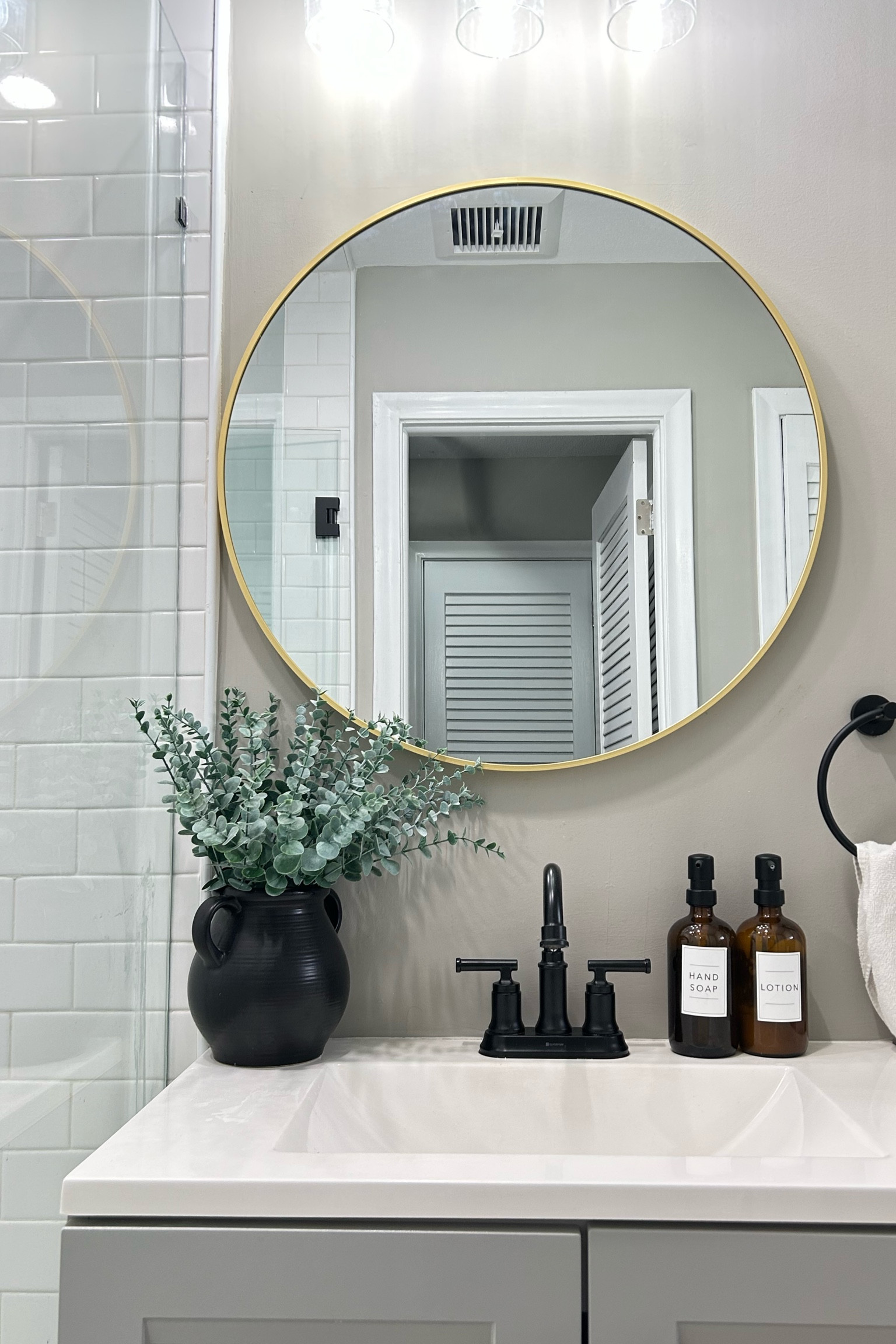 Mirror on sale  $36

#LTKU #LTKFind #LTKhome