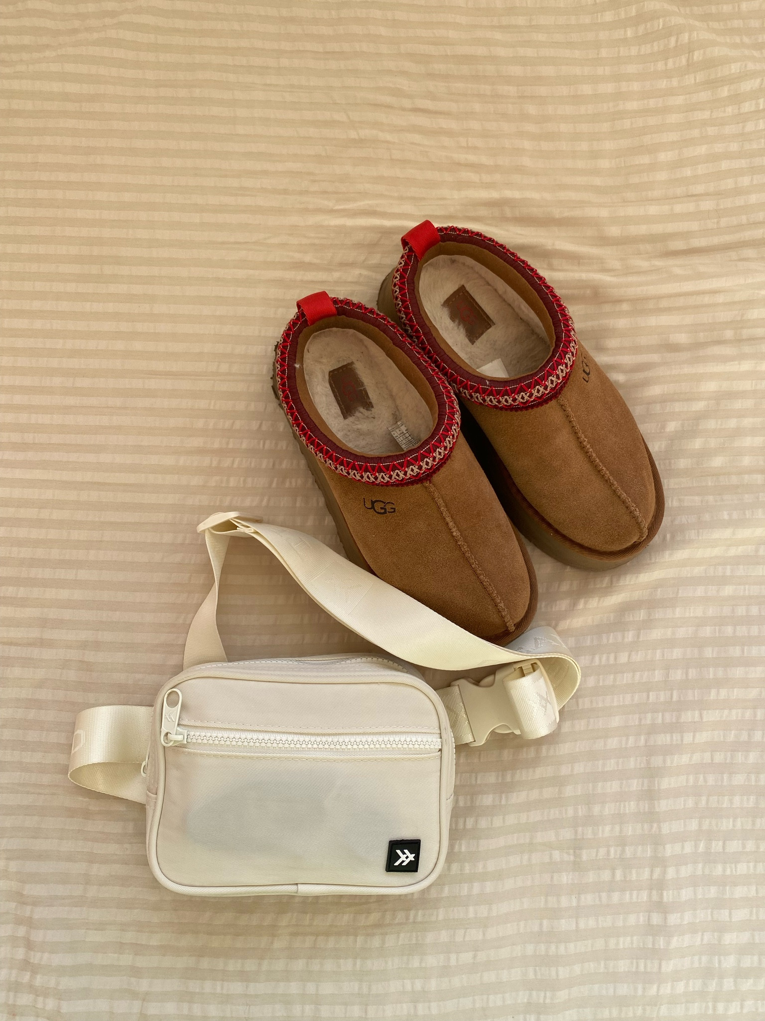 Cozy items 🧸🍂🤍

#LTKfindsunder50 #LTKSeasonal #LTKfindsunder100