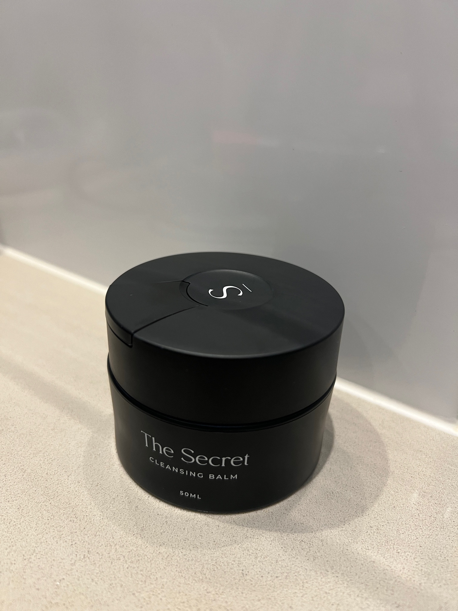 The best cleansing balm!! 

#LTKbeauty #LTKfindsunder50 #LTKaustralia