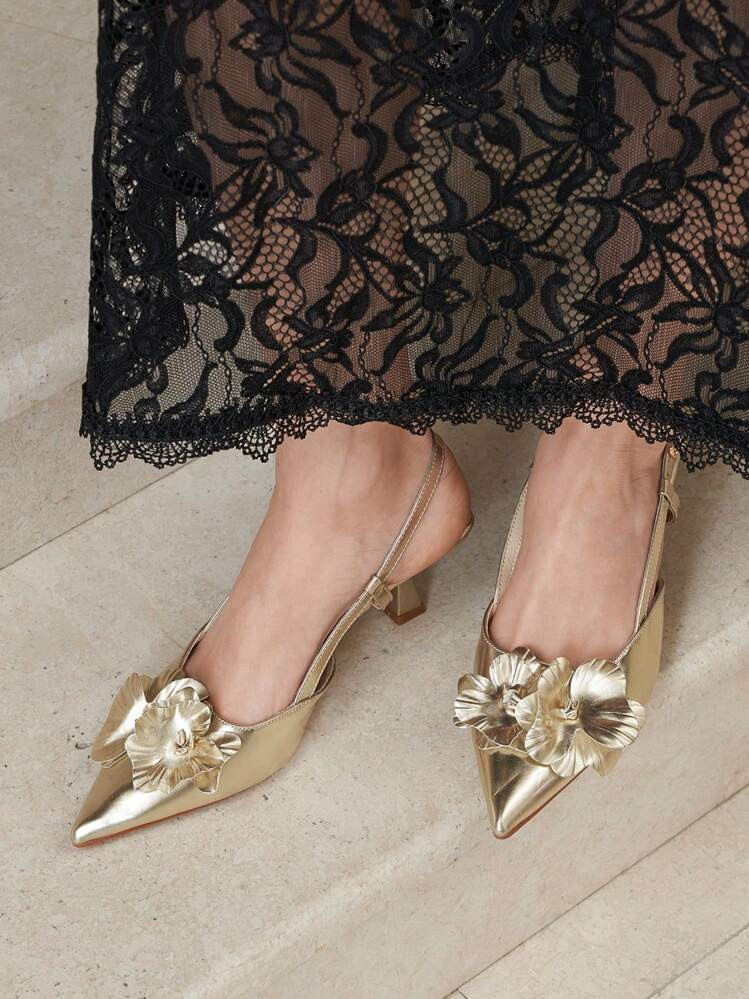 CUCCOO CHICEST Women's Pointed Toe Floral Mid Heel Pumps, Elegant Romantic Classic Gold Faux Leather Hollow Out High Heels, Suitable For Dates And Parties Spring Shoes Spring Break Easter Prom Heels For Christmas Elegant Shoes | SHEIN