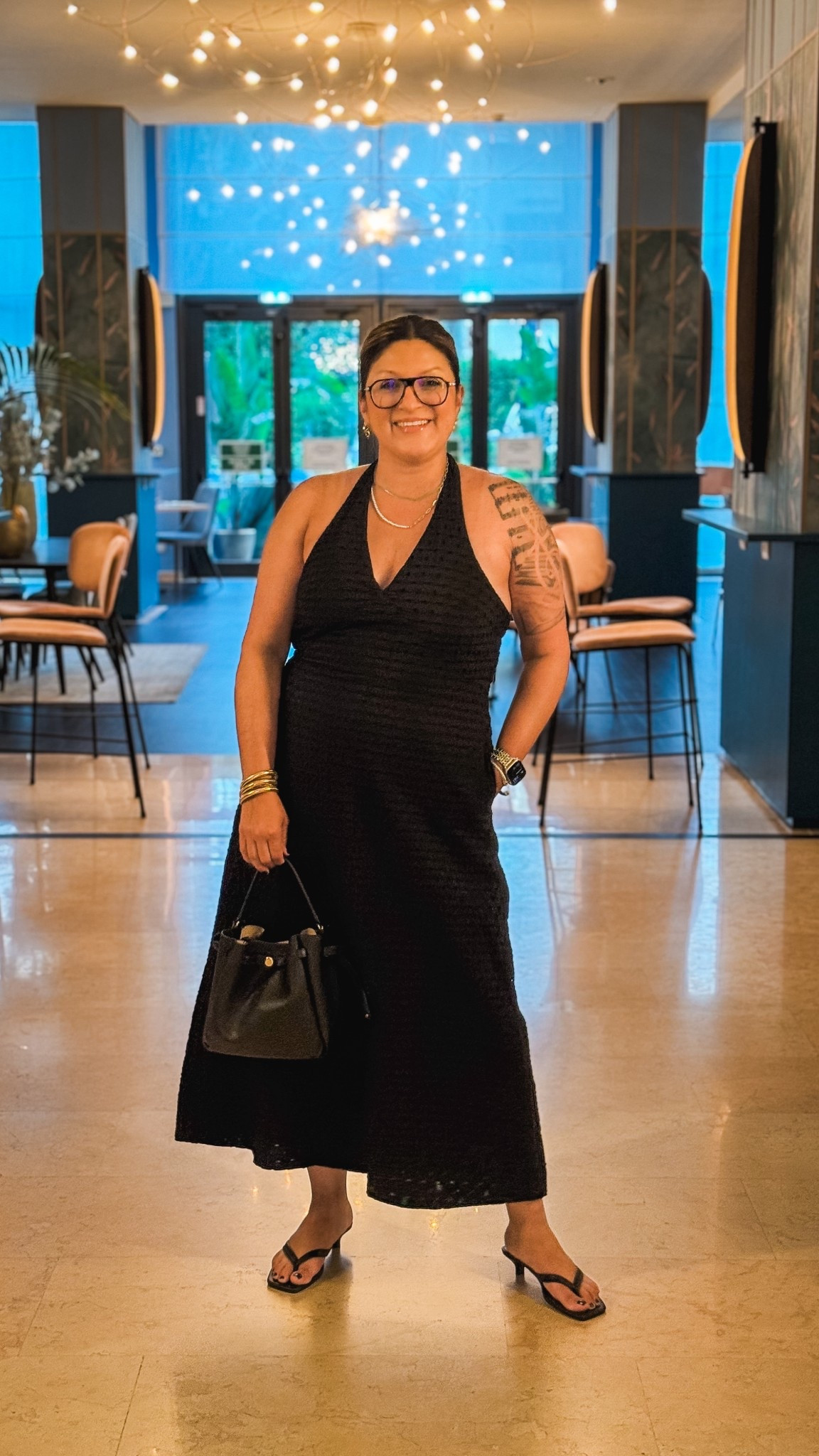 Last night’s look:
Dress (L)
Open Edit kitten heel sandals
Tory Burch bag 

#LTKOver40 #LTKItBag #LTKMidsize