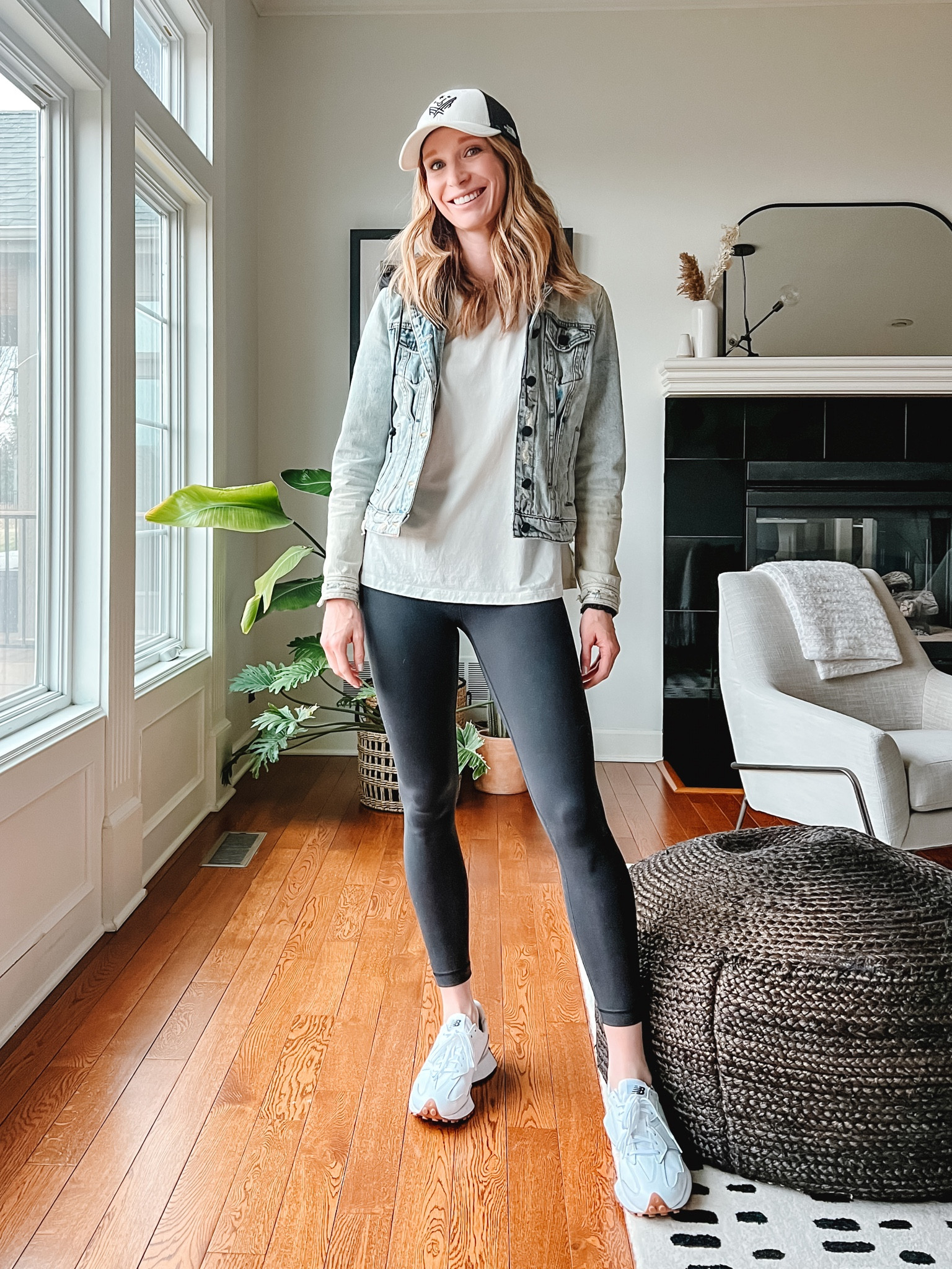 Weekend wear // lululemon leggings, jean jacket, favorite sneakers 

#LTKstyletip #LTKfit