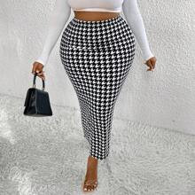 Plus Size High Waisted Houndstooth Pattern Skirt | SHEIN