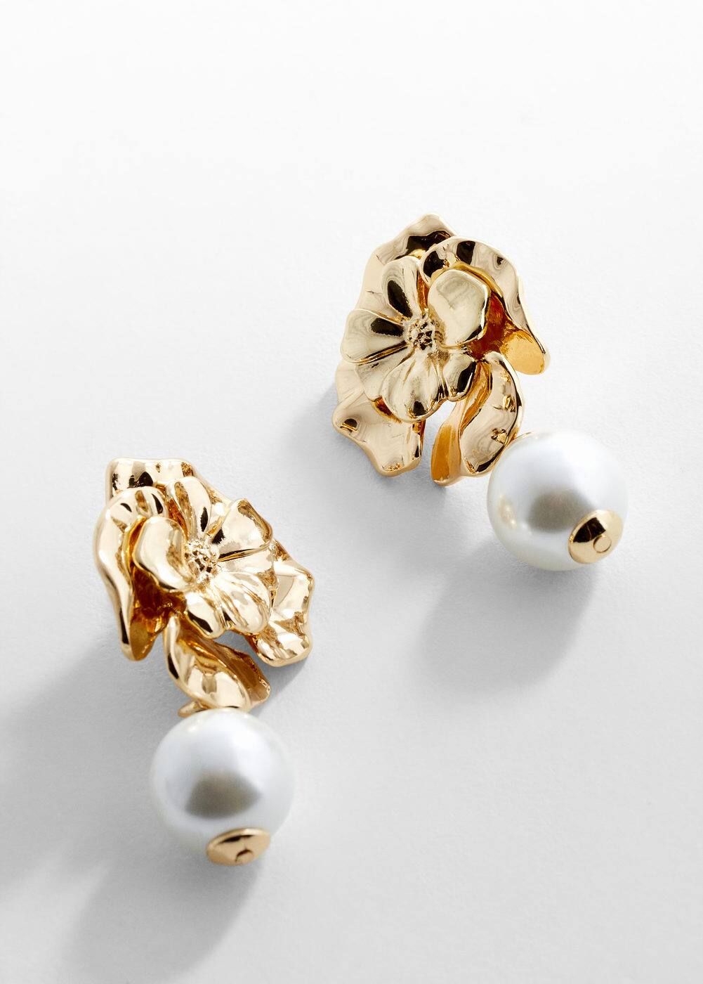 Pearl dangle flower earrings -  Women | Mango United Kingdom | MANGO (UK)