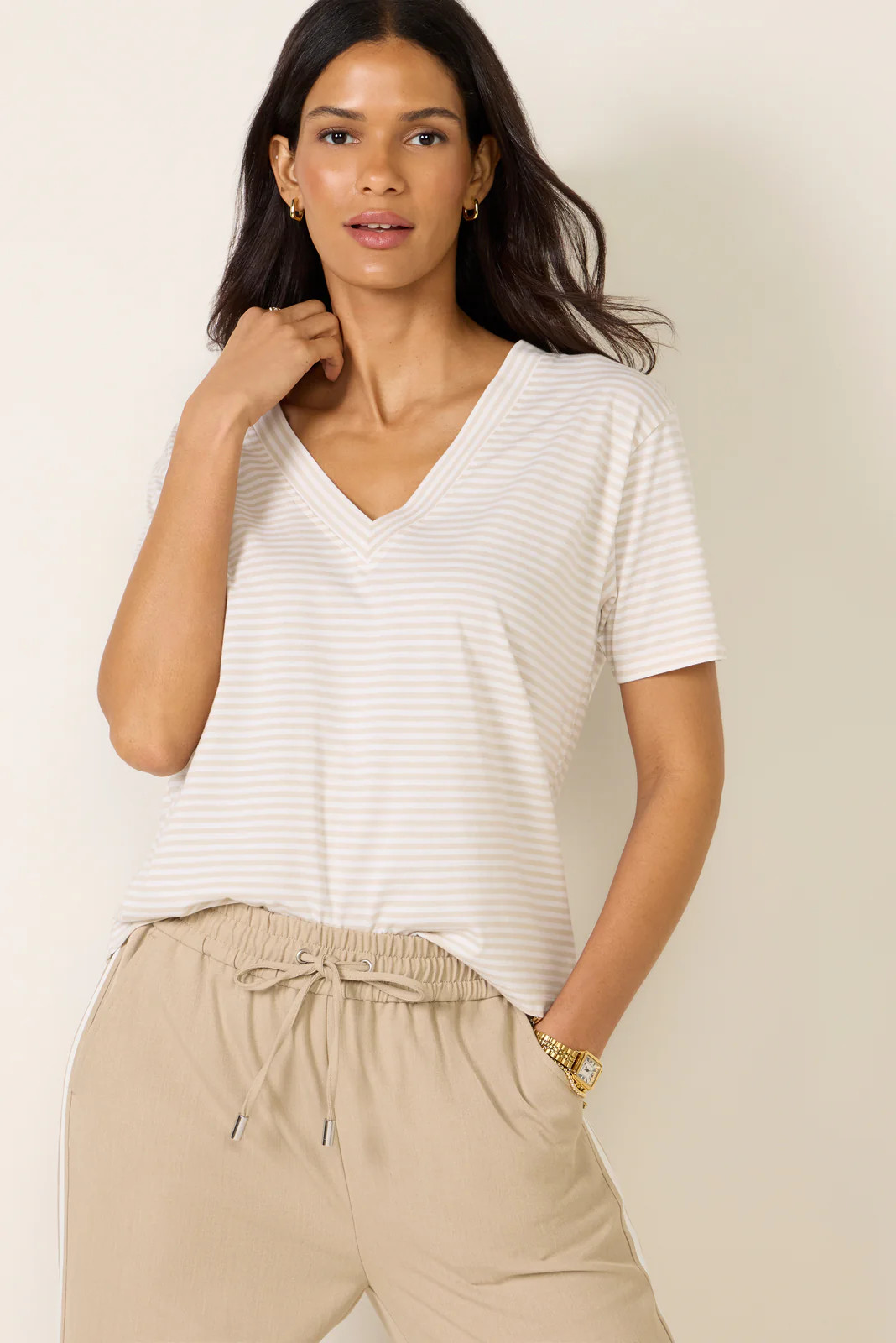 Kylie V Neck Tee | Evereve