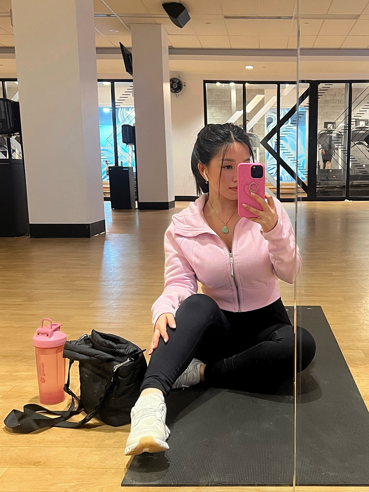 Gym outfit #meadowsweetpink #lululemon scuba pink aestheticc

#LTKU #LTKfitness #LTKSeasonal