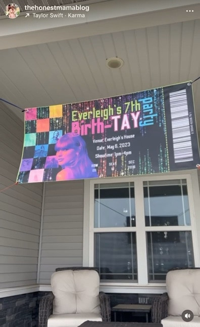 All the info on Everleigh’s 7th Birth-Tay bash is up on the blog, and linkable items are here!