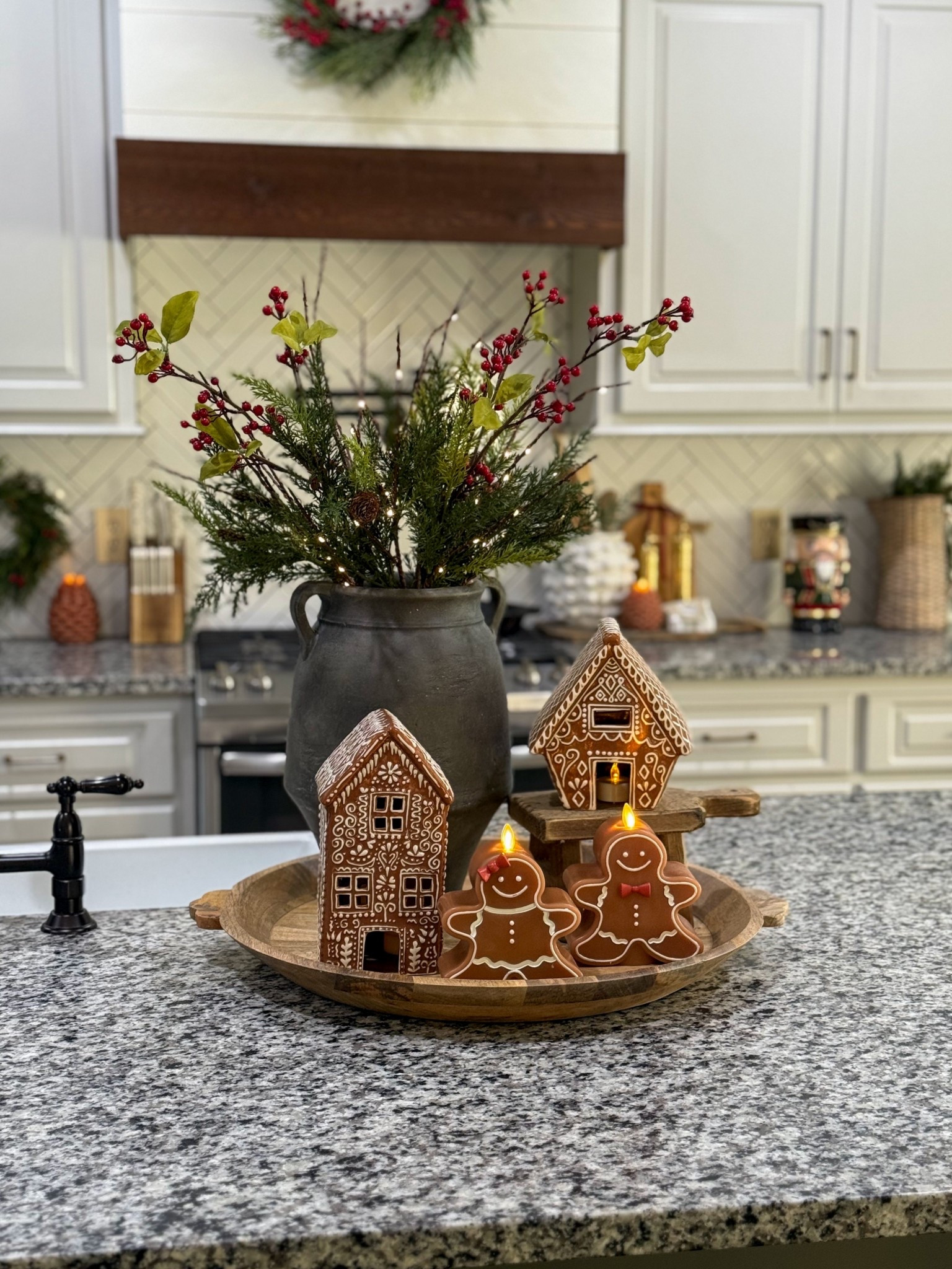 Gingerbread love 

#LTKSeasonal #LTKHoliday #LTKHome