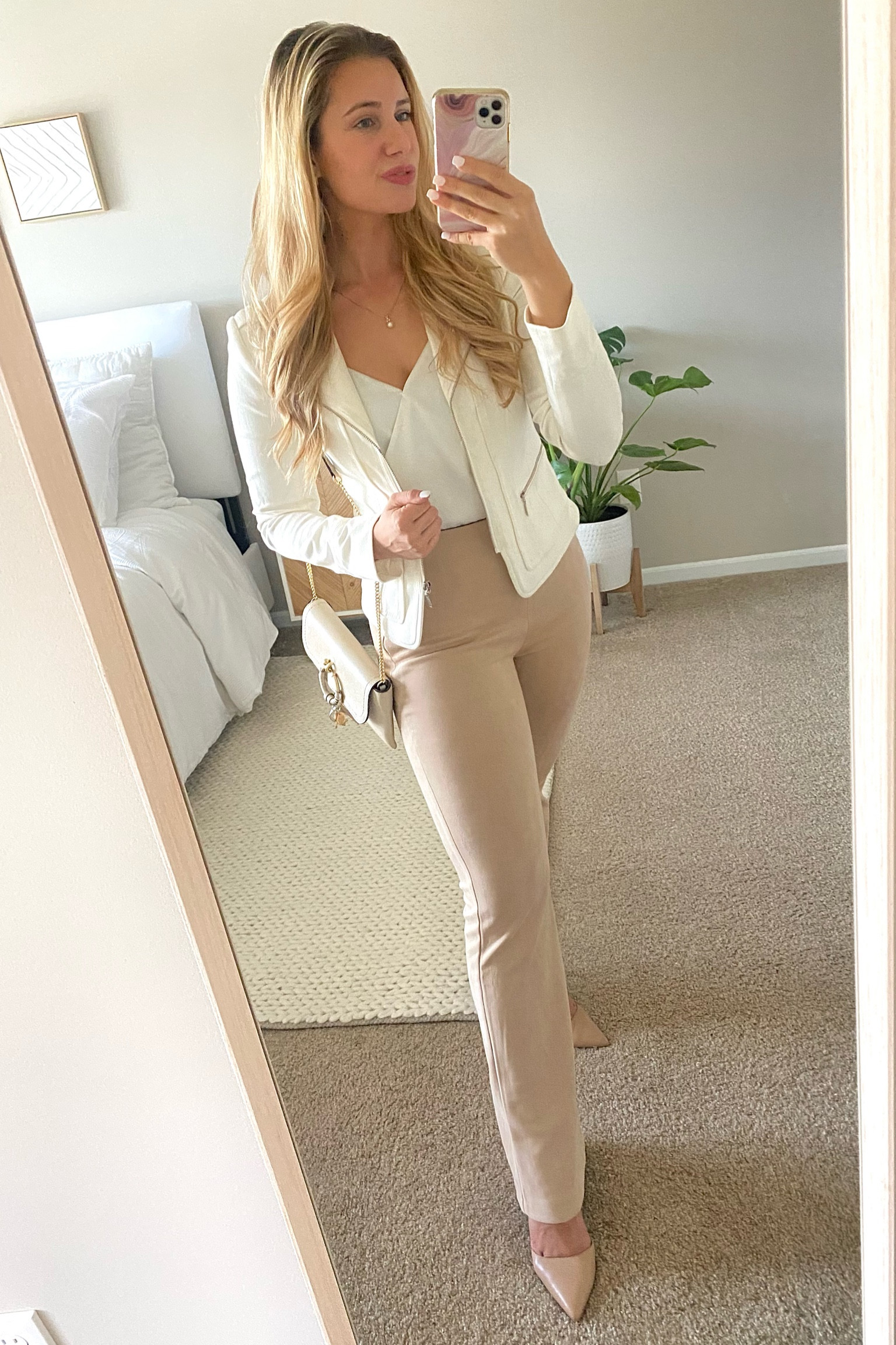 Fall office staples- suede pants for texture coupled with a cream blazer, neutral heels and bag 
PS these suede pants are only $25 from Forever 21 
Lipstick shade: Blondie from Bobbi Brown💋 
#workwear 
#fallstaples 
#transitionpieces 

#LTKunder100 #LTKstyletip #LTKworkwear
