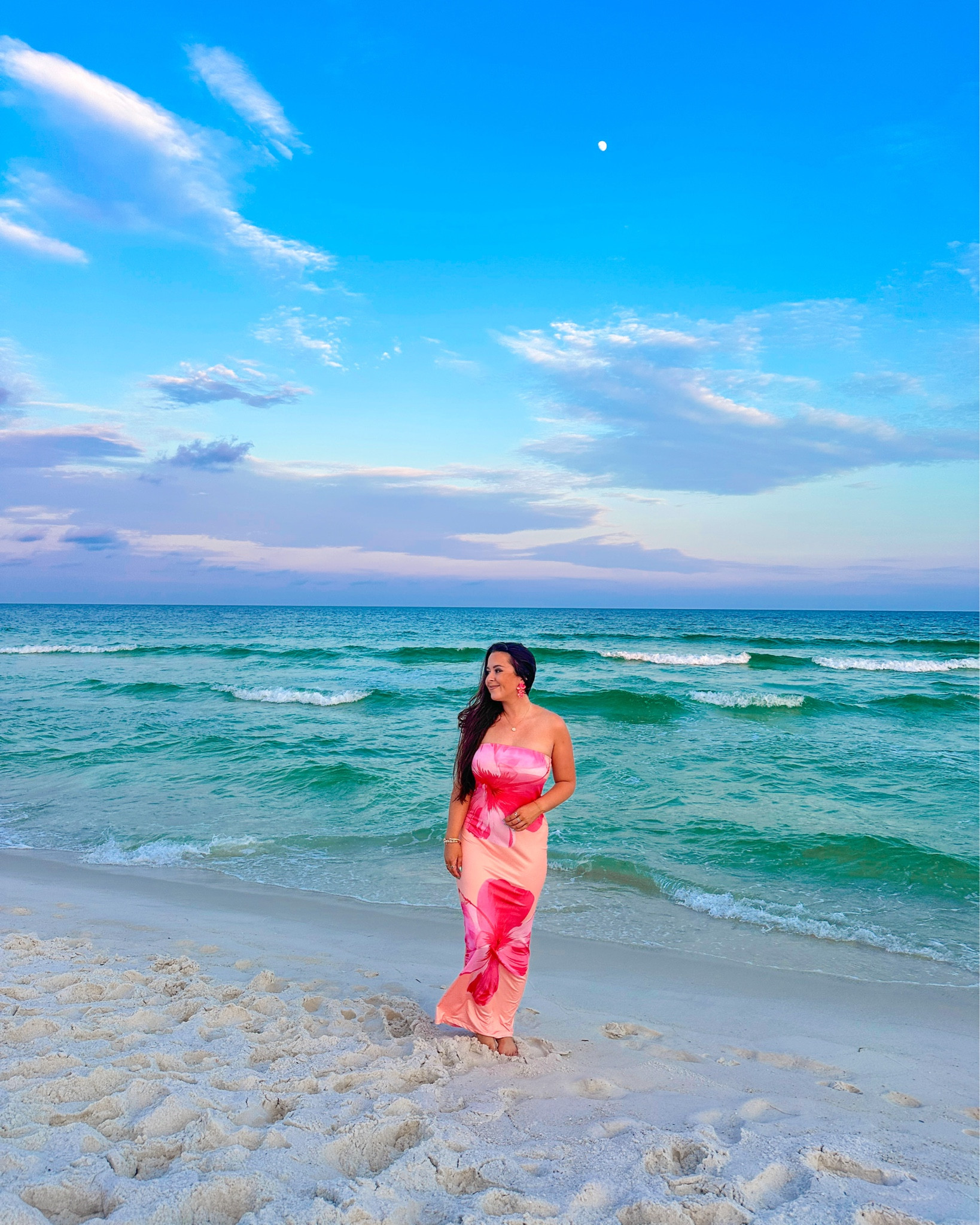 cutest summer dress with flowers 🌺🌺

#LTKStyleTip #LTKFindsUnder50 #LTKSeasonal