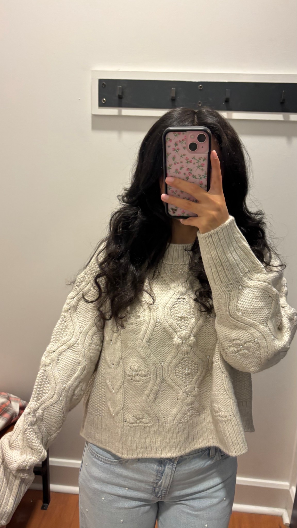 AE snow stopper embellished pearl sweater (s)


#LTKHoliday