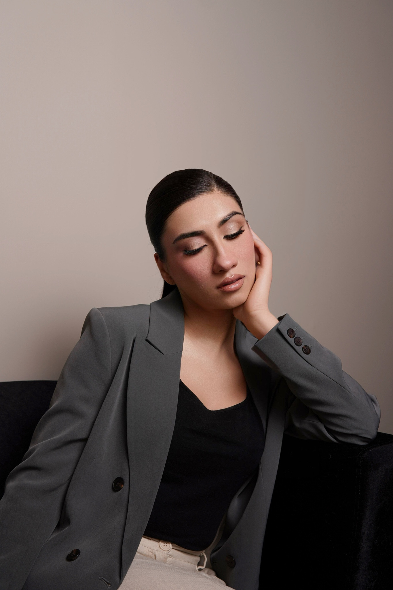 Blazer is from h&m but linking a similar one 



#LTKbeauty #LTKstyletip #LTKgiftguide