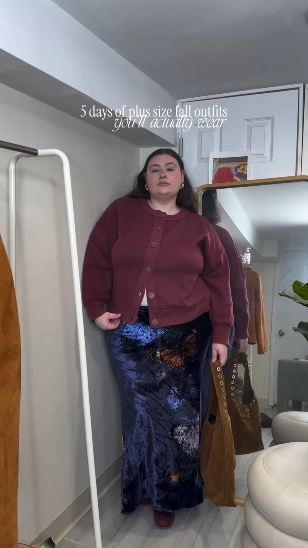 plus size fall outfits day 3 🍂 
cardigan @nuuly @maevebyanthro 
skirt @nuuly @anthropologie 
booties @journeecollectionshoes (gifted)
purse @asos 
#plussizefashion #plussizestyle #plussizecontentcreator #size18style #girlssupportinggirls #forthegirls #nuulypicks

#LTKPlusSize #LTKShoeCrush #LTKStyleTip