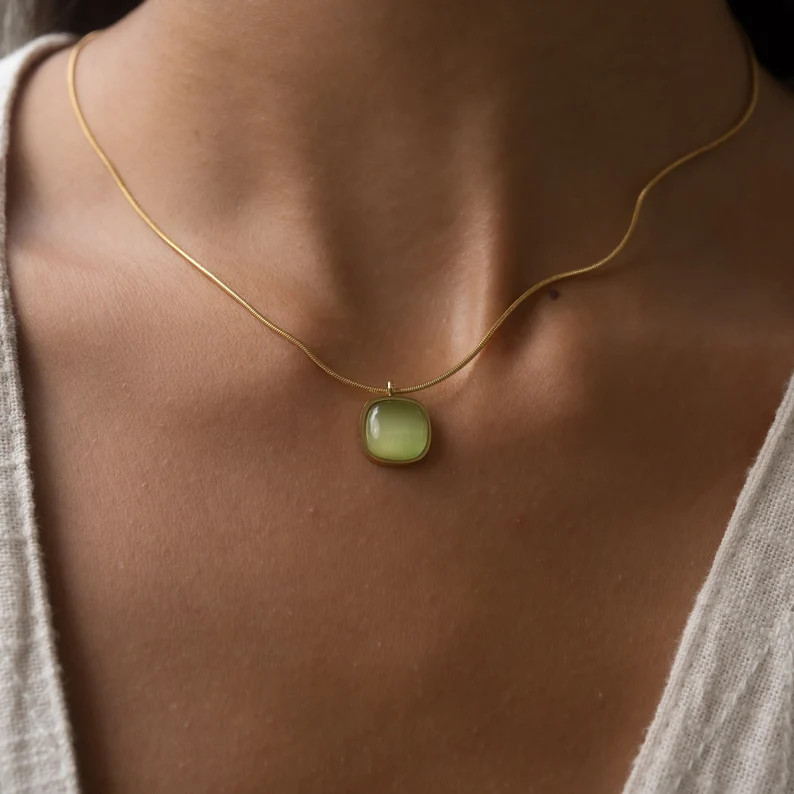 Schlangenkette mit Edelstein Anhänger Edelstein Halskette Edelstahl Kette mit grünem Amethyst S... | Etsy (US)