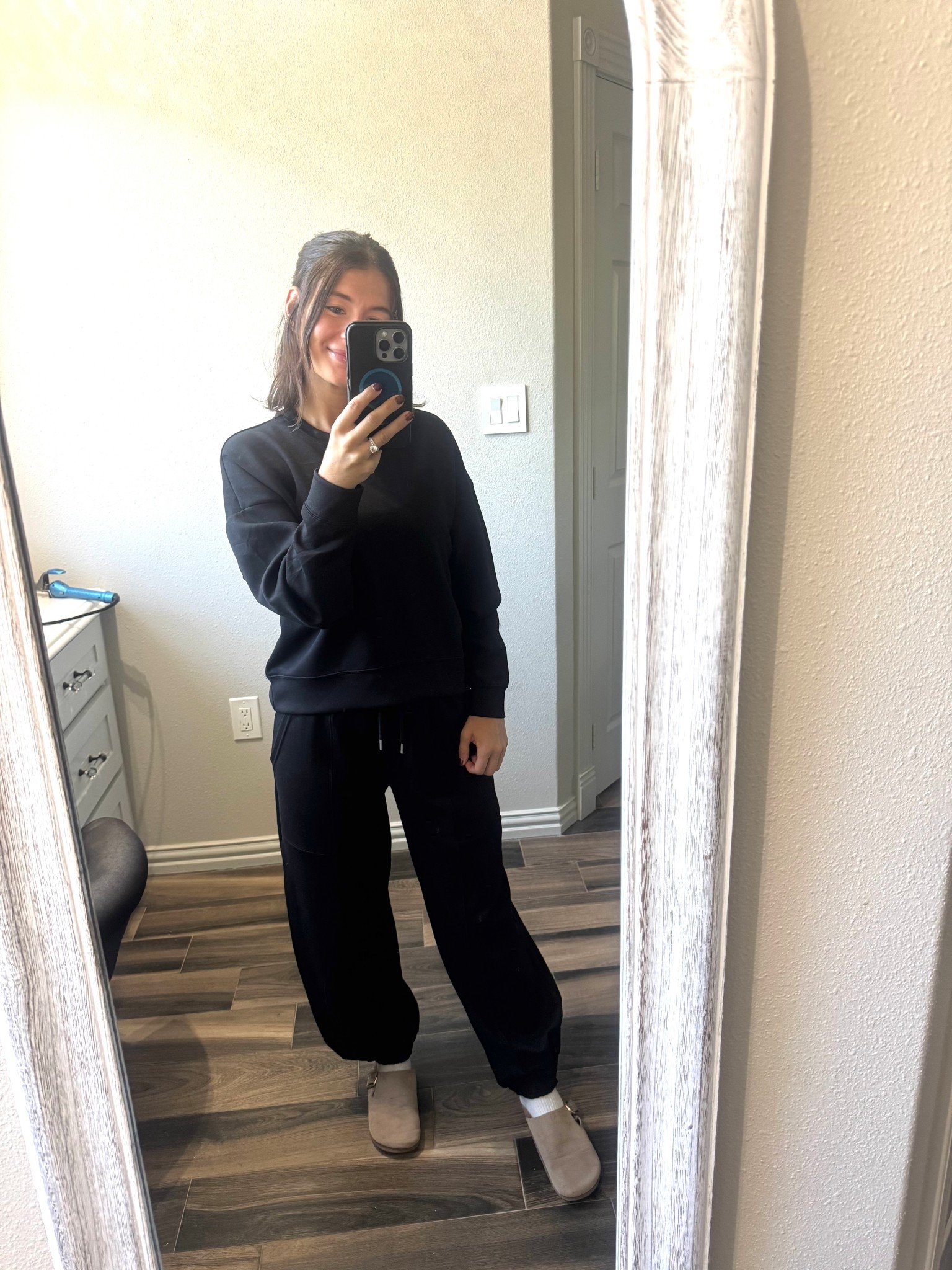 This viral Walmart set is SO soft 🖤 The scubaknit line is incredible 

#LTKActive #LTKSeasonal #LTKFindsUnder50