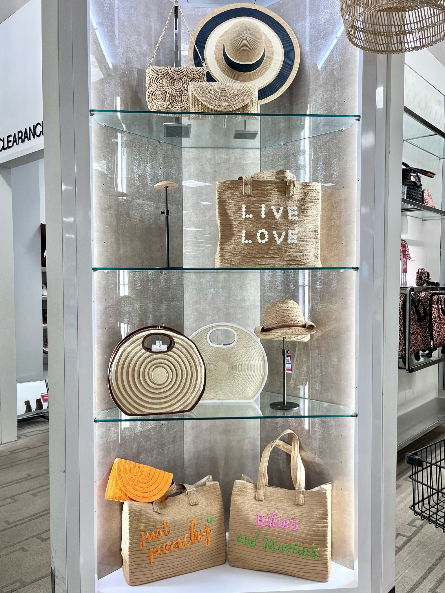 Resort accessories 
Summer fashion 
Beach bag 
Beach hats
Vacation 

#LTKTravel #LTKItBag #LTKSaleAlert