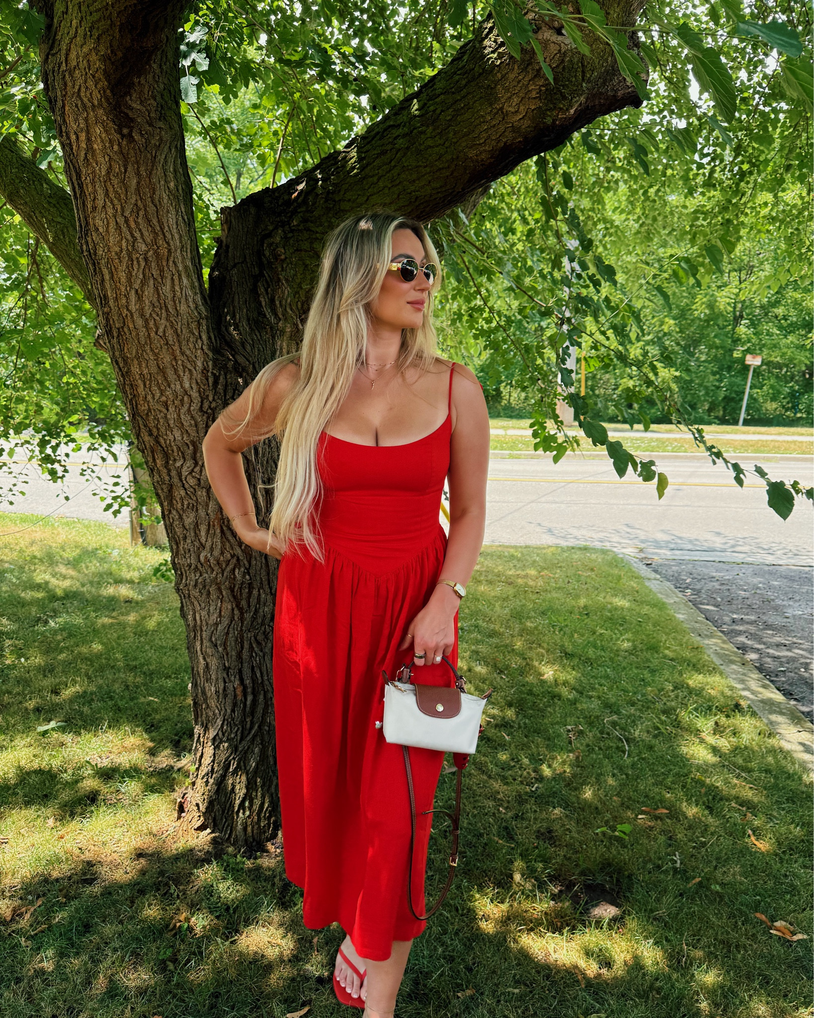 It’s a red red hot summer 🌶️🔥
#reddress #summerootd #ootd #summertrending #sundress 

#LTKbeauty #LTKwedding #LTKsummer