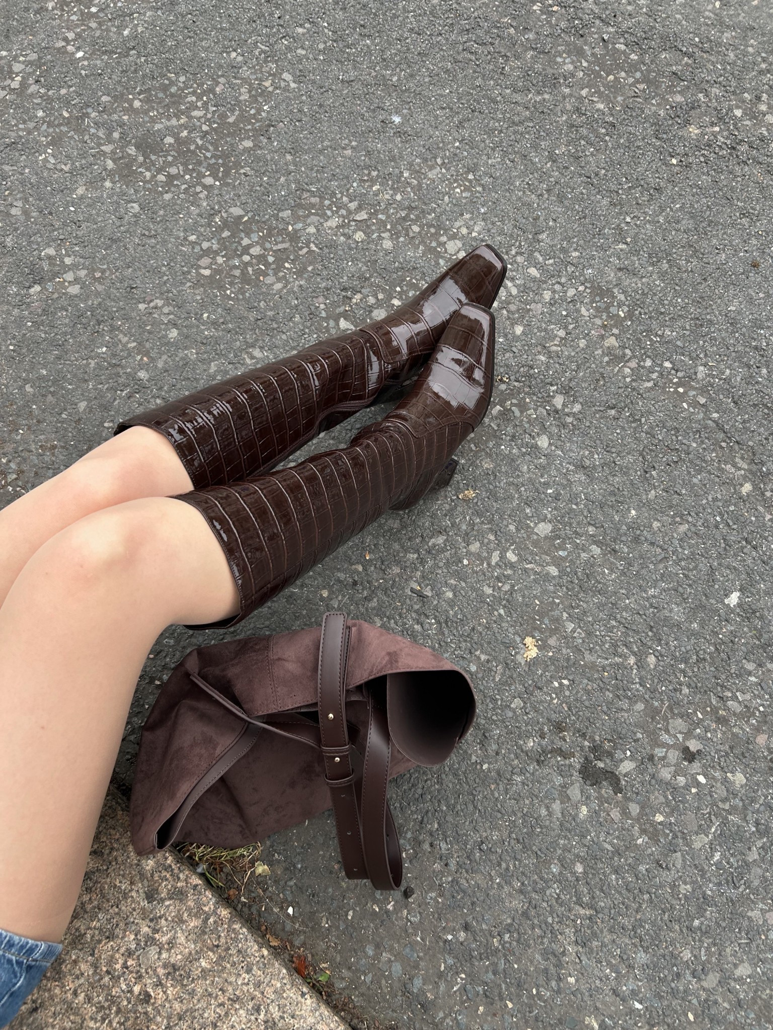 brown chocolate knee high boots croc detail style inspo winter autumn fashion trending suede heeled 

#LTKautumn #LTKuk #LTKwinter