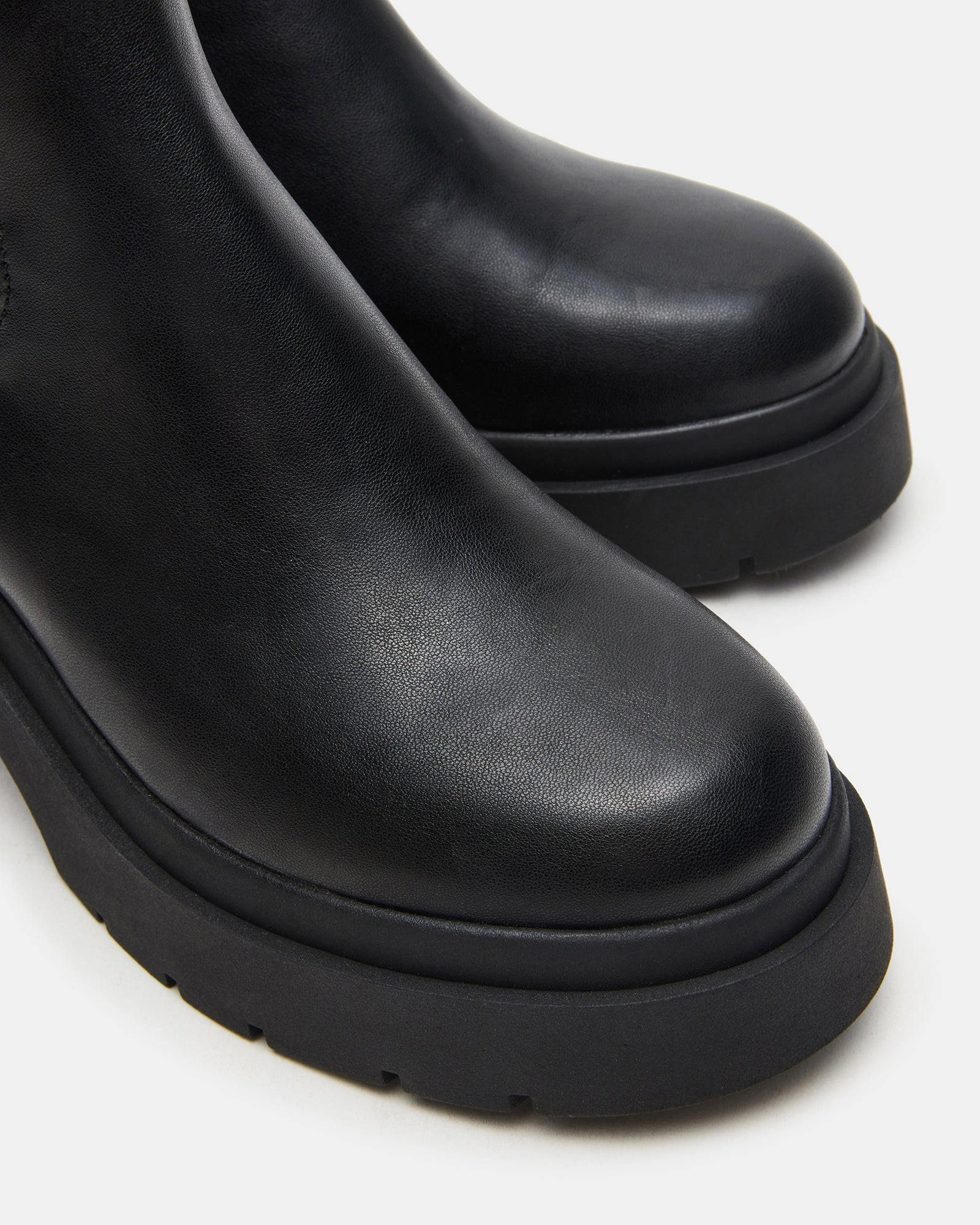 KOA Black Lug Sole Chelsea Women's Ankle Boot | Steve Madden (US)