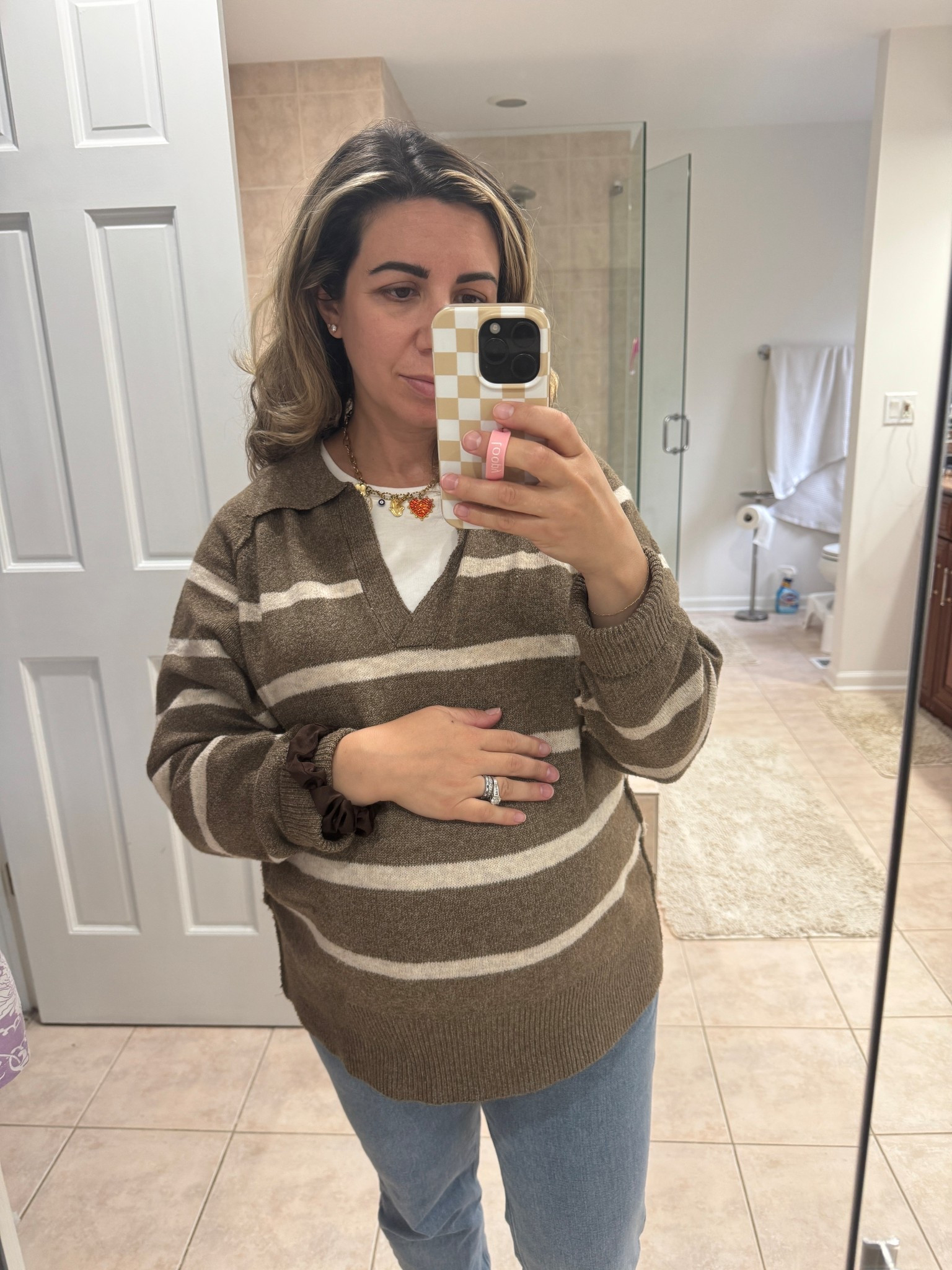 32 weeks today! Love this sweater for the bump! Pink Blush Maternity size small. 

#LTKBump