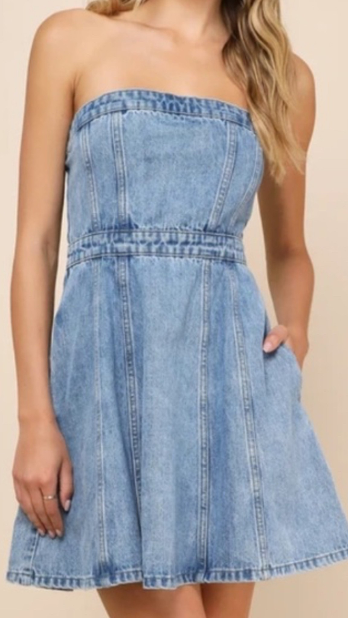 NWT Cutesy Charm Light Wash Denim Strapless Mini Dress With Pockets SIZE XL

#LTKSeasonal #LTKStyleTip #LTKSaleAlert