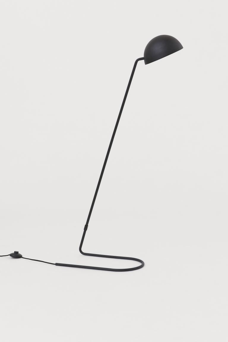 Metal floor lamp | H&M (UK, MY, IN, SG, PH, TW, HK)