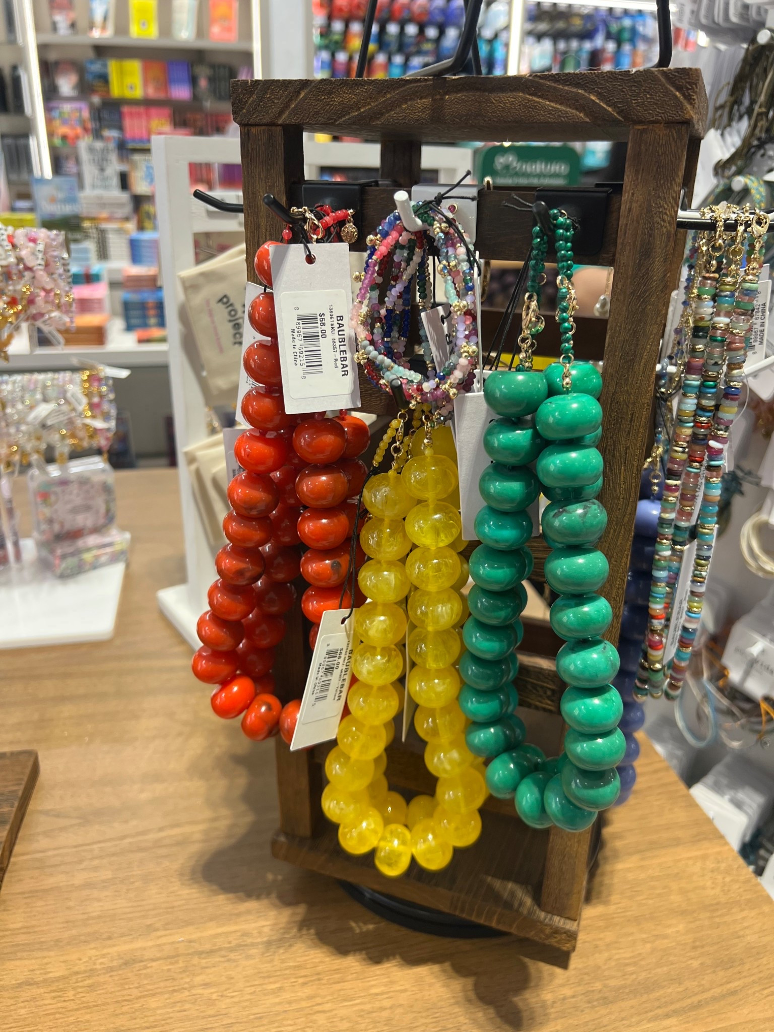 Baubles ✨
… the San Diego airport has a great selection of Baublebar (not a brand I’ve seen in airports much), love to see it. Linking this and a similar necklace, both available in a crazy range of colors.


#LTKSeasonal