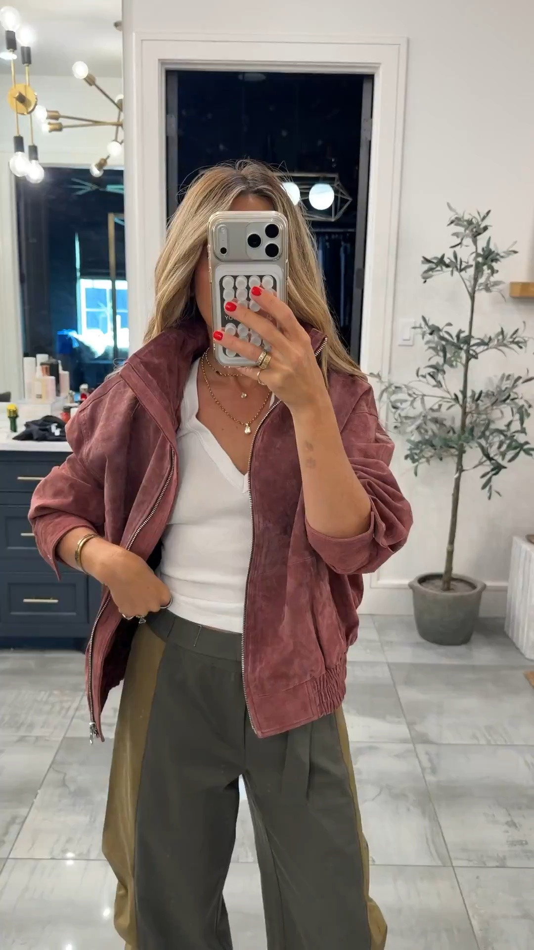 This outfit is a 10/10!

Fall fashion, fall must haves, trendy fashion, women’s fashion