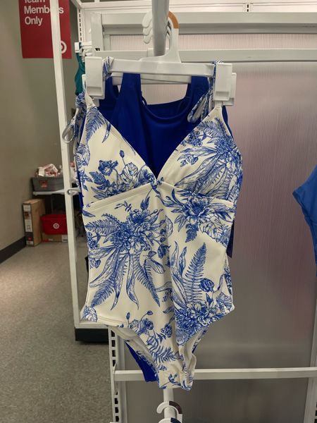 One piece swimsuit 

#targetfinds 

#LTKunder50 #LTKswim #LTKSeasonal