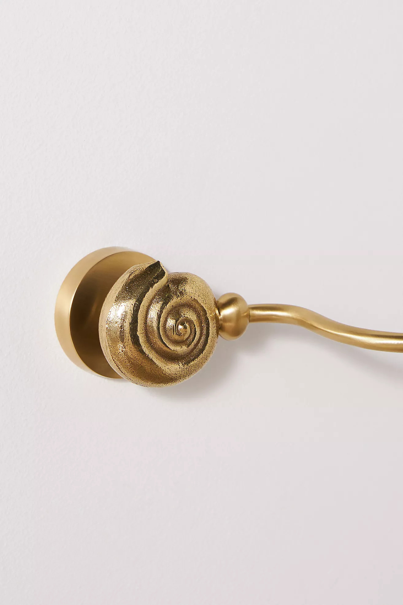 Conchita Seashell Toilet Paper Holder | Anthropologie (US)