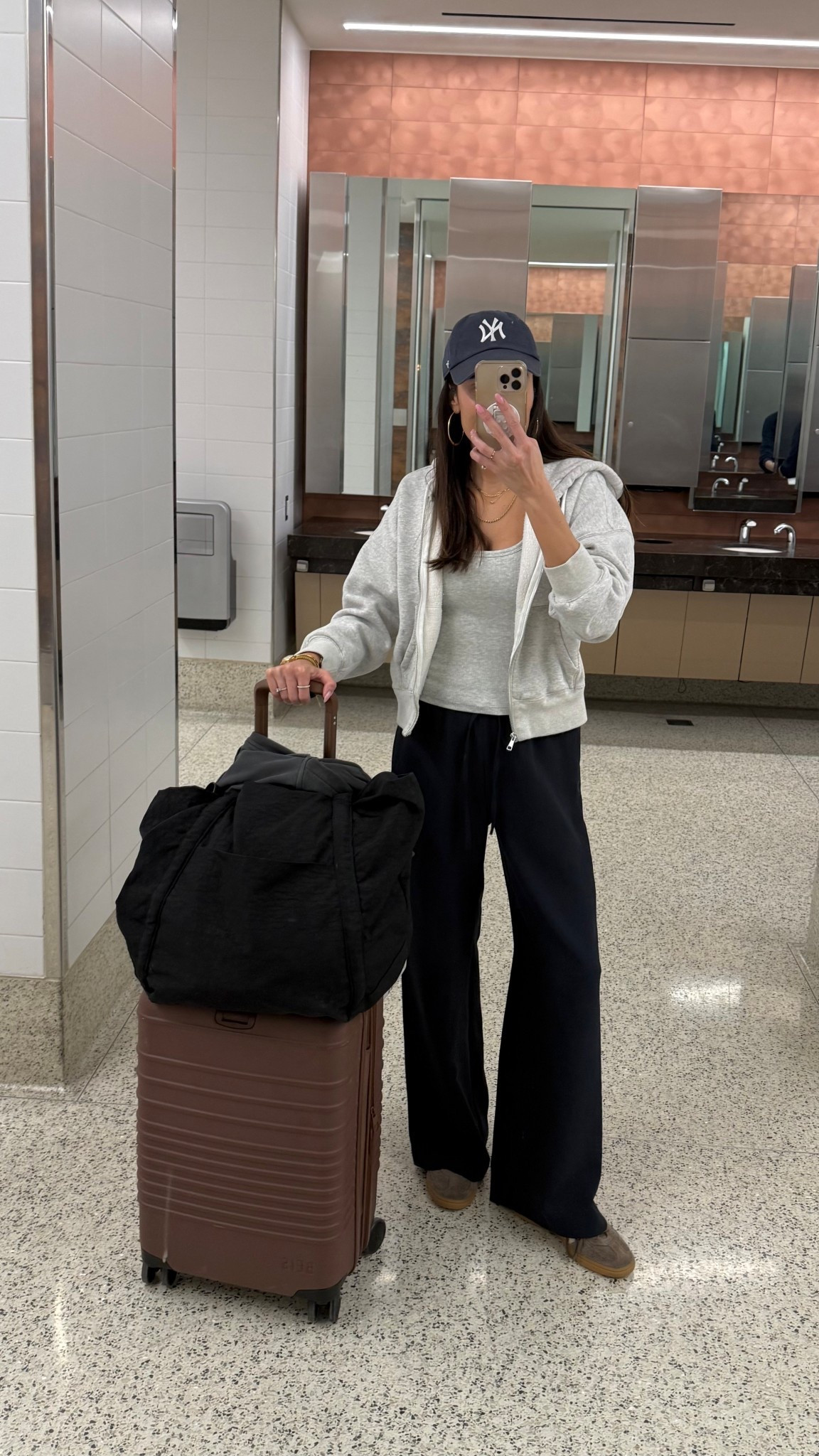 Travel day outfit ✈️ wearing my favorite wrinkle free travel pants from @aritiza I wear the regular in a size small. 

Suitcase from @beis
Bag from @baggu
Sweatshirt from @abercrombie 

Travel outfit, airport outfit, airplane outfit, aritzia, Abercrombie, Beis, adidas 

#LTKootd #LTKdayinmylife #LTKTravel